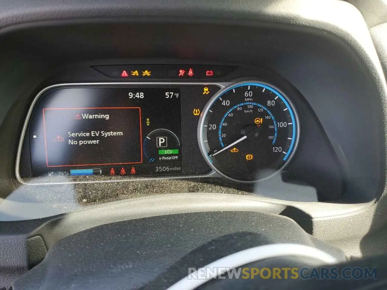 9 fotografías del automóvil dañado 1N4AZ1BV3RC555163 NISSAN LEAF 2024