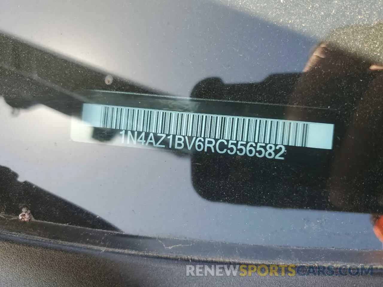 12 fotografías del automóvil dañado 1N4AZ1BV6RC556582 NISSAN LEAF 2024