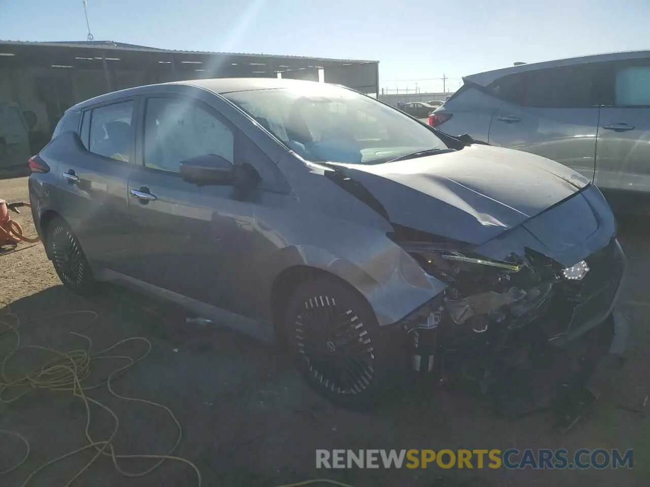 4 fotografías del automóvil dañado 1N4CZ1CV1RC553595 NISSAN LEAF 2024