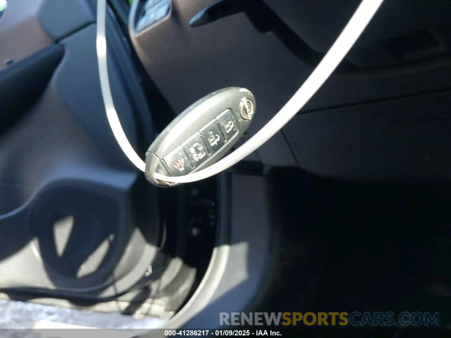 11 fotografías del automóvil dañado 1N4CZ1CV1RC553743 NISSAN LEAF 2024