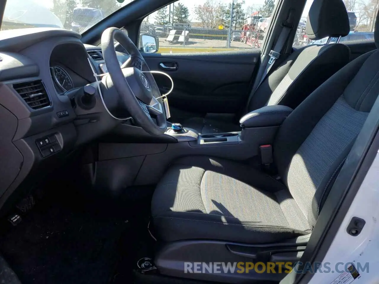 7 fotografías del automóvil dañado 1N4AZ1BV0SC557877 NISSAN LEAF 2025