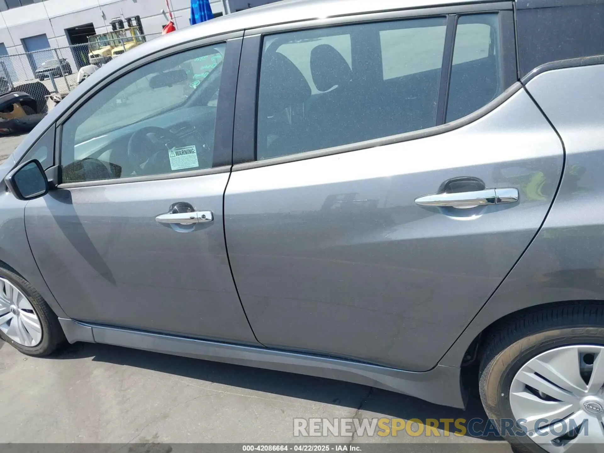 15 fotografías del automóvil dañado 1N4AZ1BV1SC550694 NISSAN LEAF 2025
