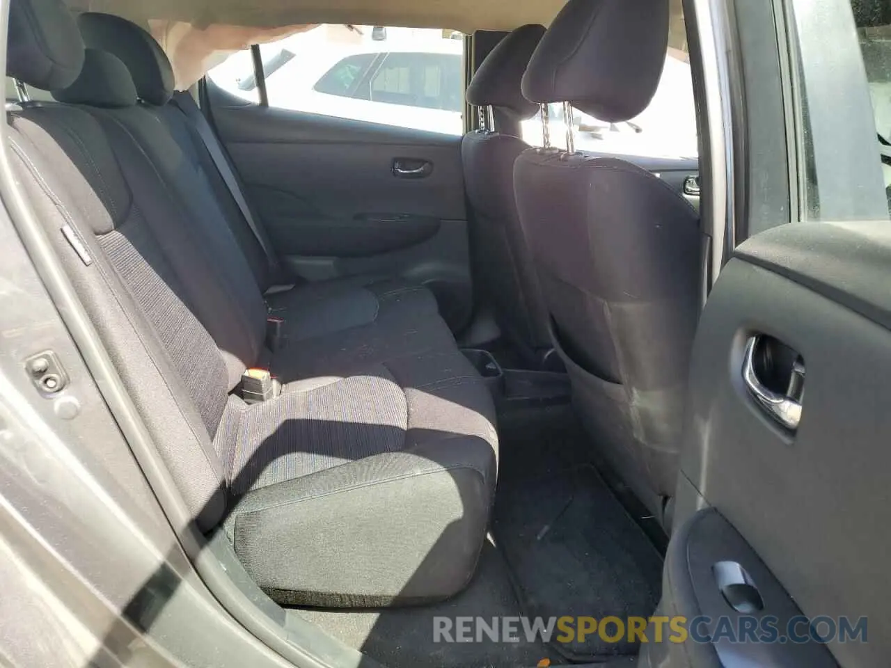 10 fotografías del automóvil dañado 1N4AZ1BV9SC559823 NISSAN LEAF 2025