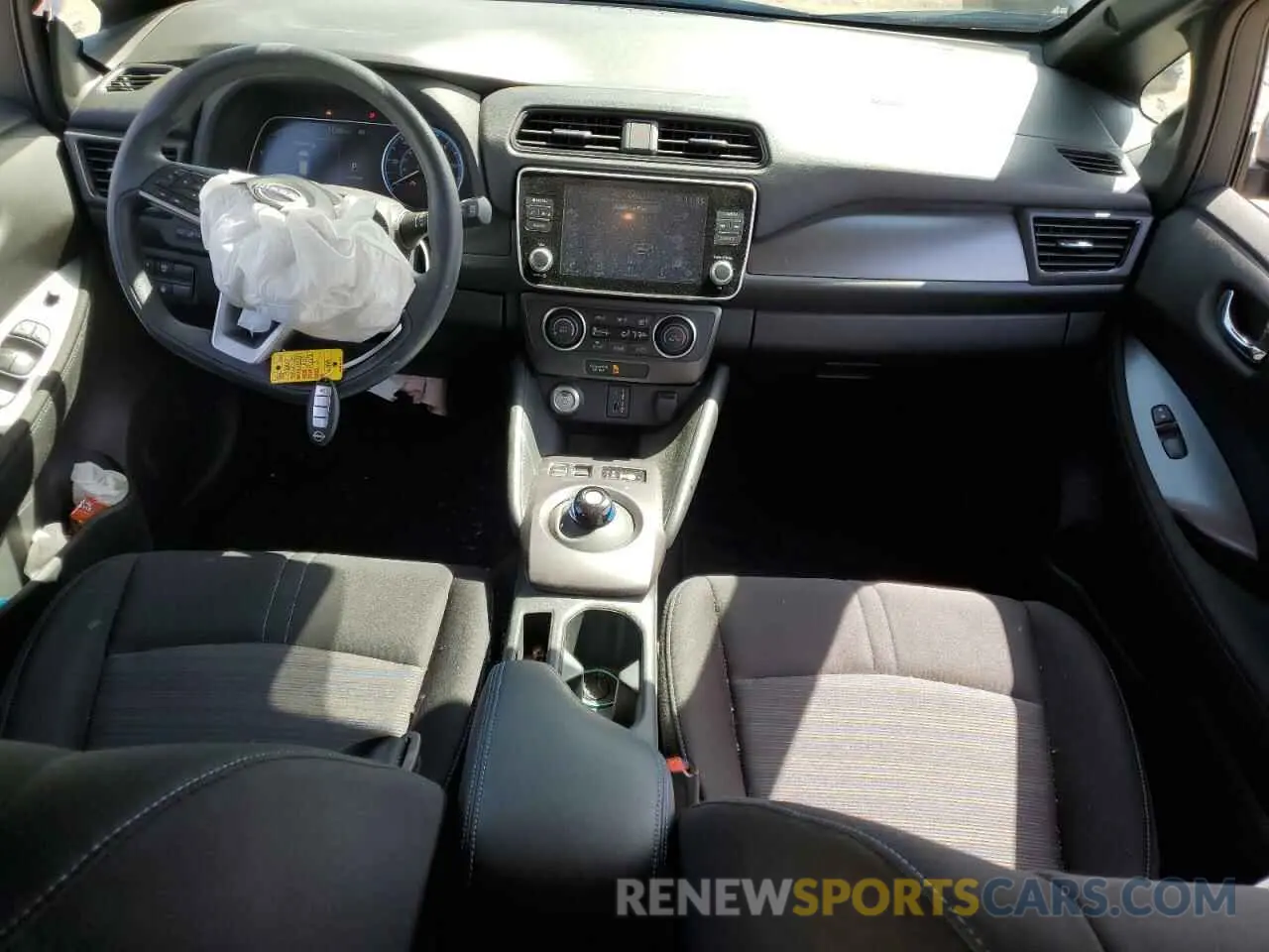 8 fotografías del automóvil dañado 1N4AZ1BV9SC559823 NISSAN LEAF 2025