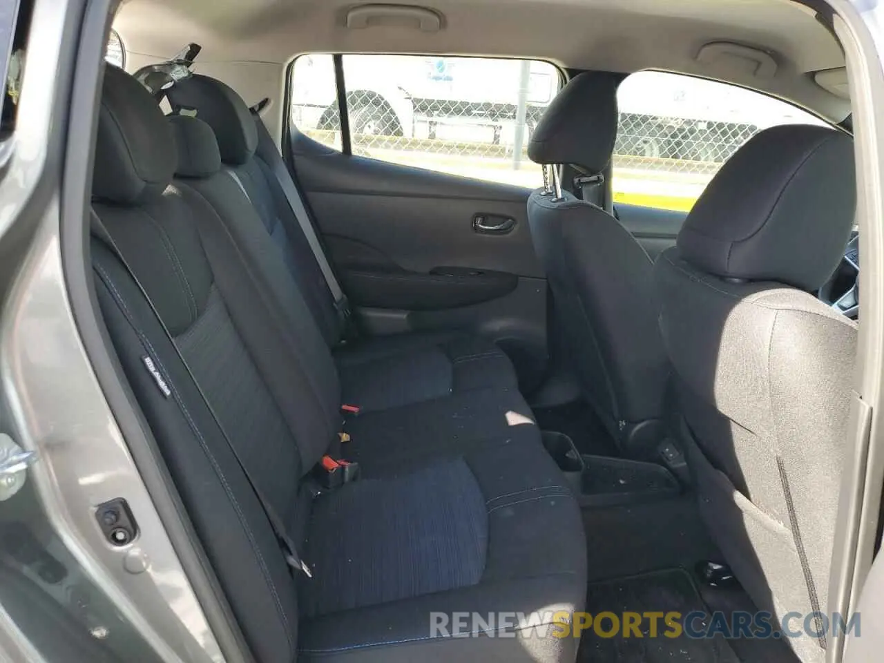 10 fotografías del automóvil dañado 1N4CZ1CV1SC557488 NISSAN LEAF 2025