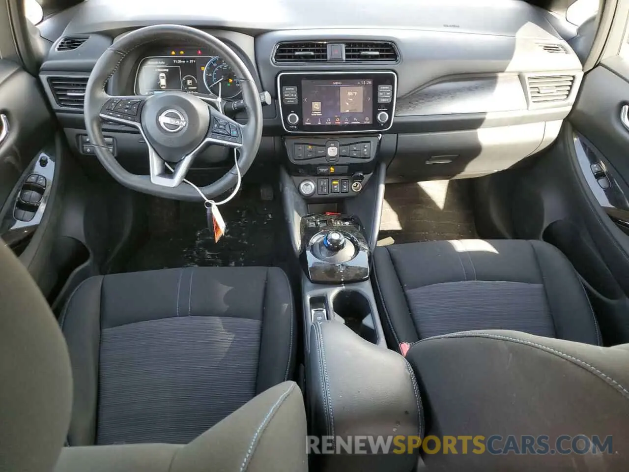 8 fotografías del automóvil dañado 1N4CZ1CV1SC557488 NISSAN LEAF 2025