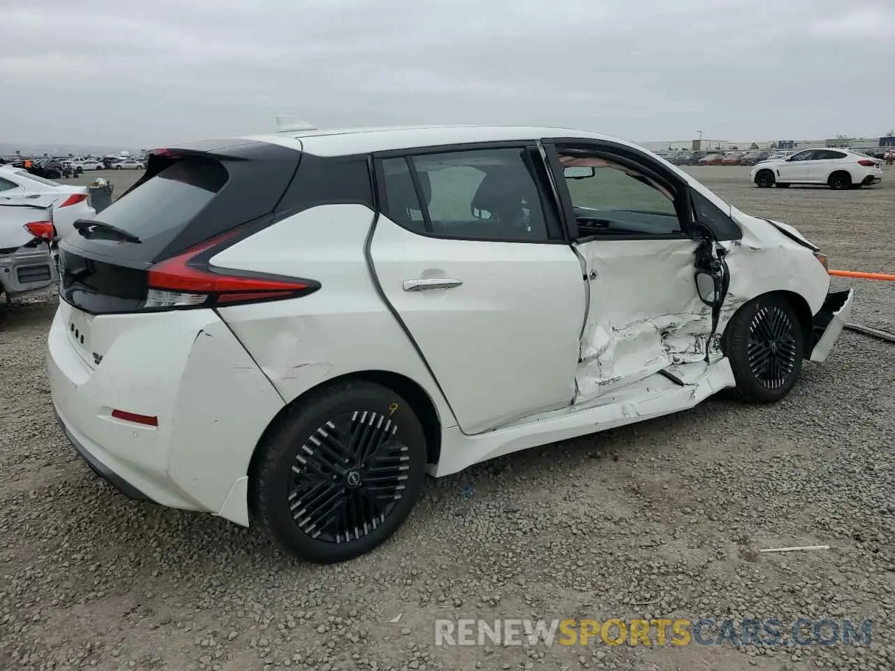 3 fotografías del automóvil dañado 1N4CZ1CV5SC550592 NISSAN LEAF 2025