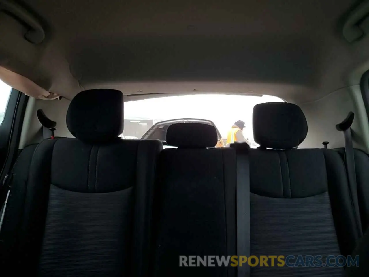 10 fotografías del automóvil dañado 1N4CZ1CV8SC561070 NISSAN LEAF 2025