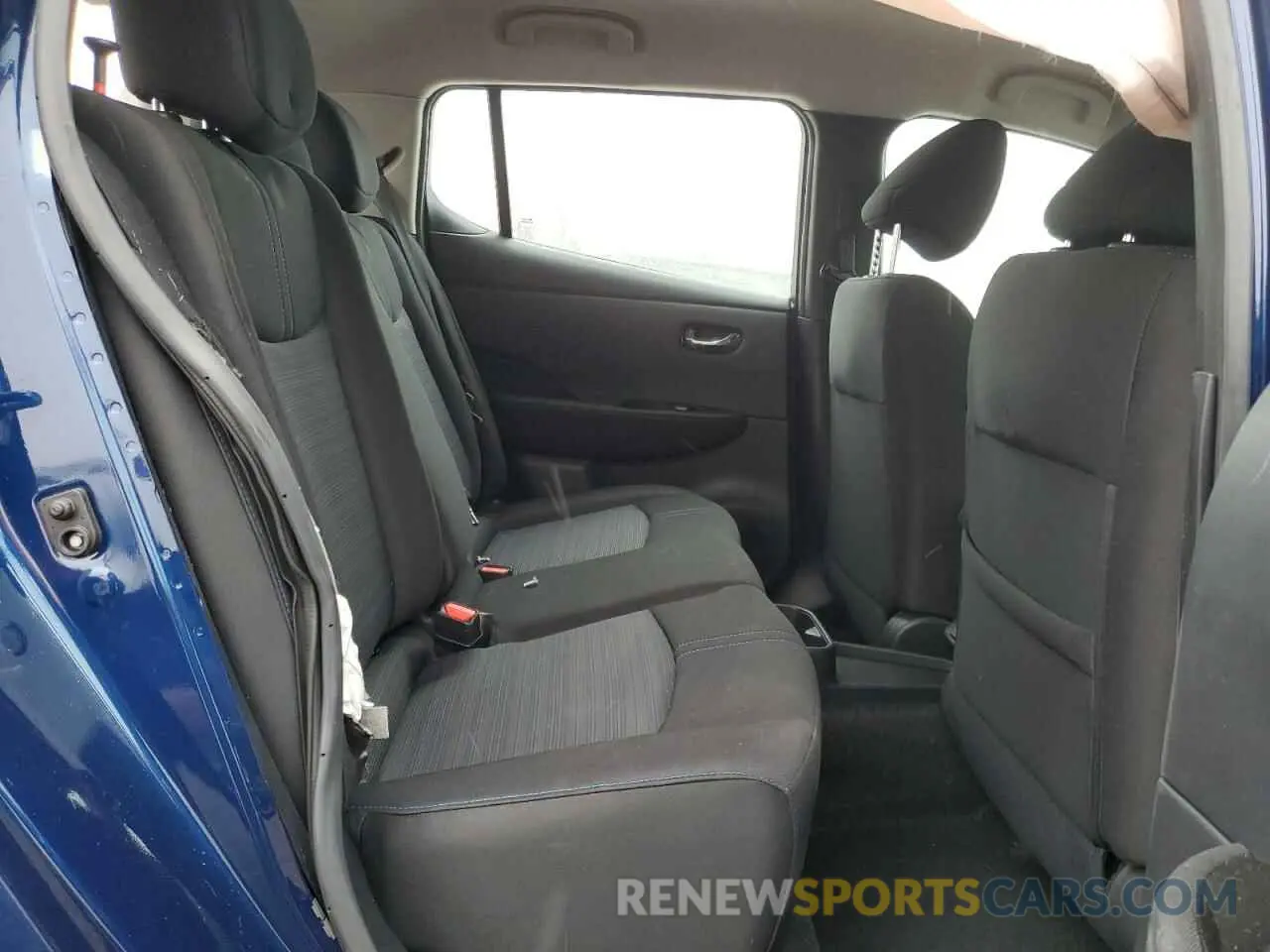 11 fotografías del automóvil dañado 1N4CZ1CV8SC561070 NISSAN LEAF 2025
