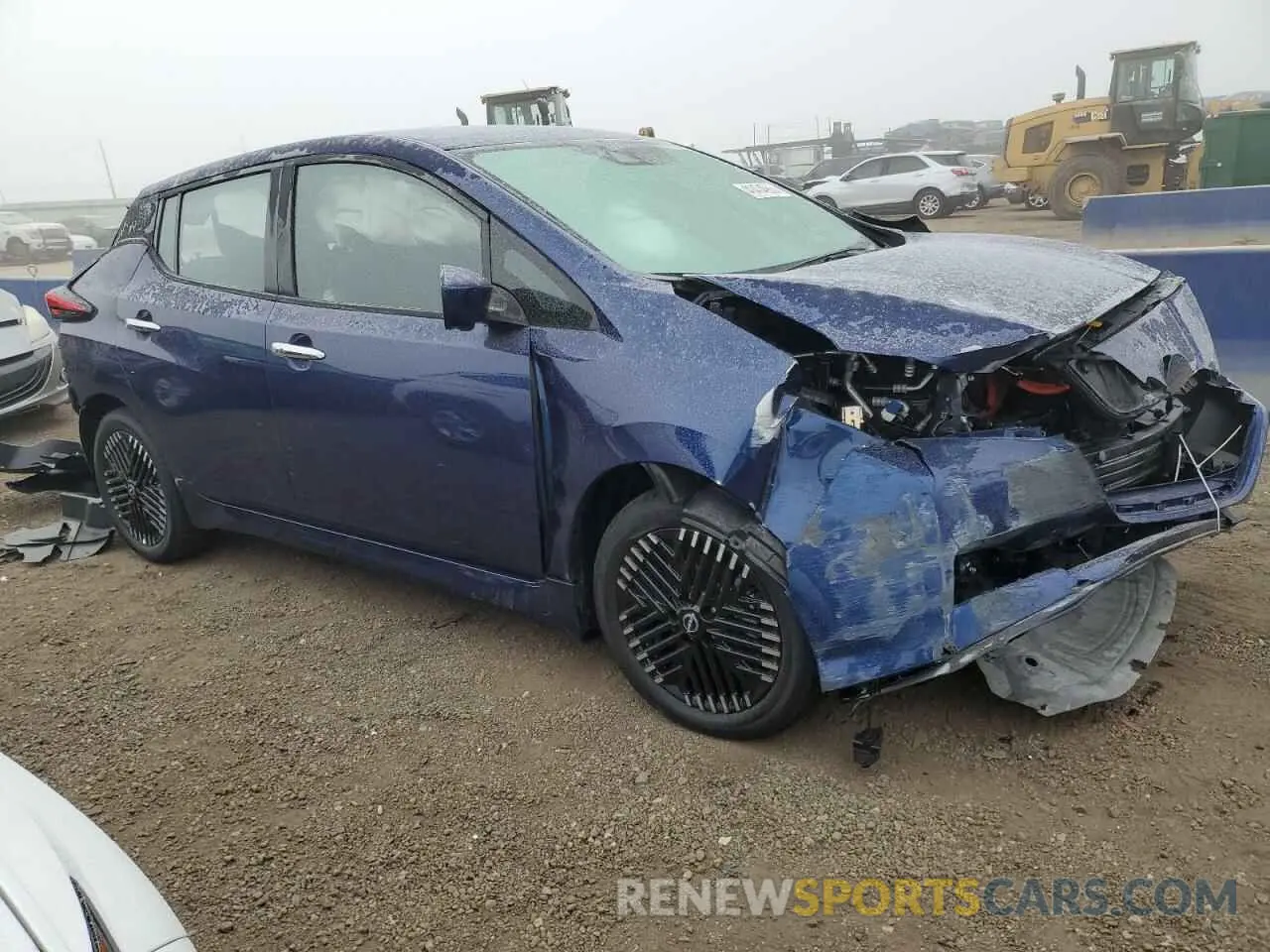 4 fotografías del automóvil dañado 1N4CZ1CV8SC561070 NISSAN LEAF 2025