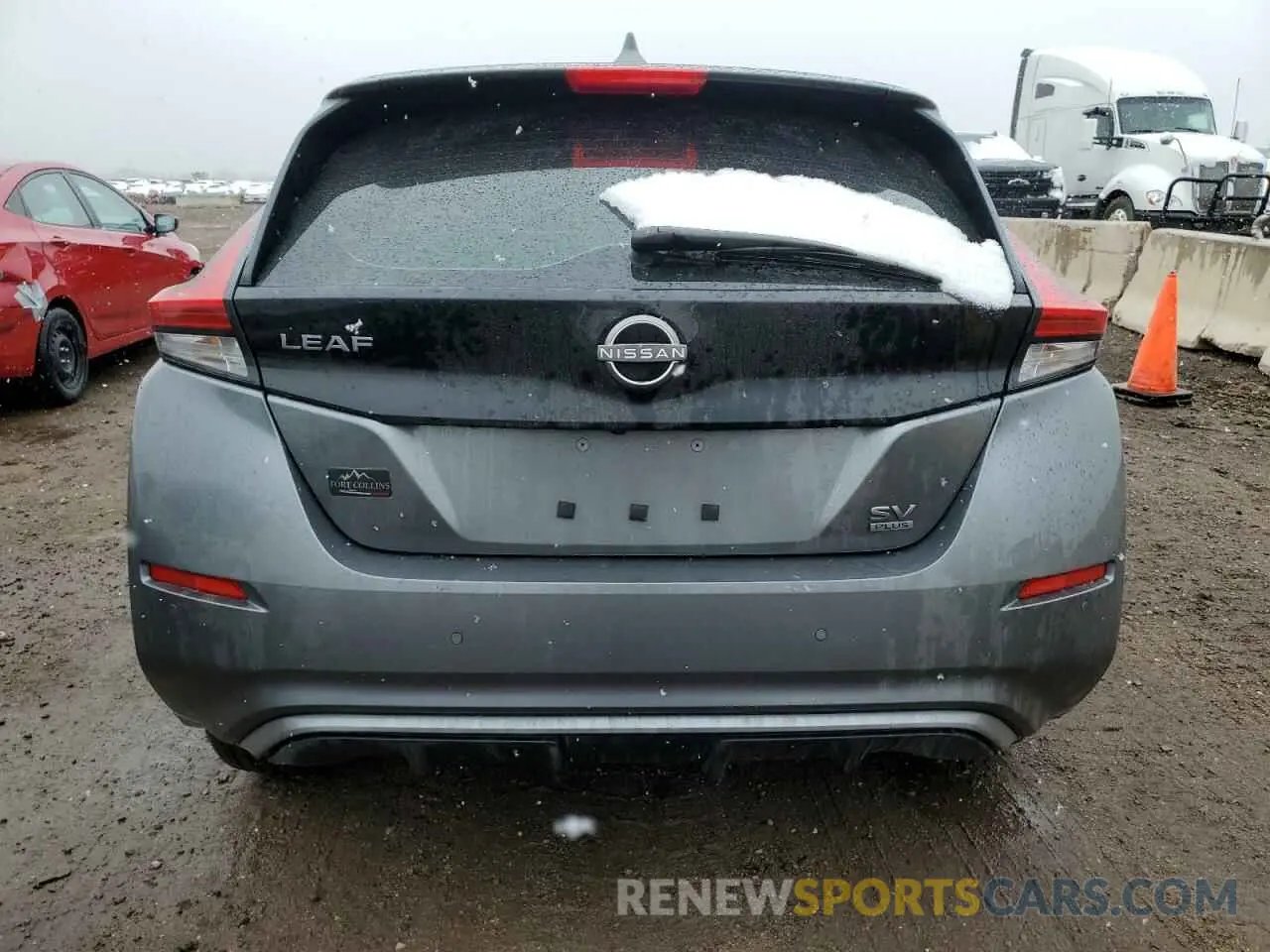 6 fotografías del automóvil dañado 1N4CZ1CV9SC557643 NISSAN LEAF 2025