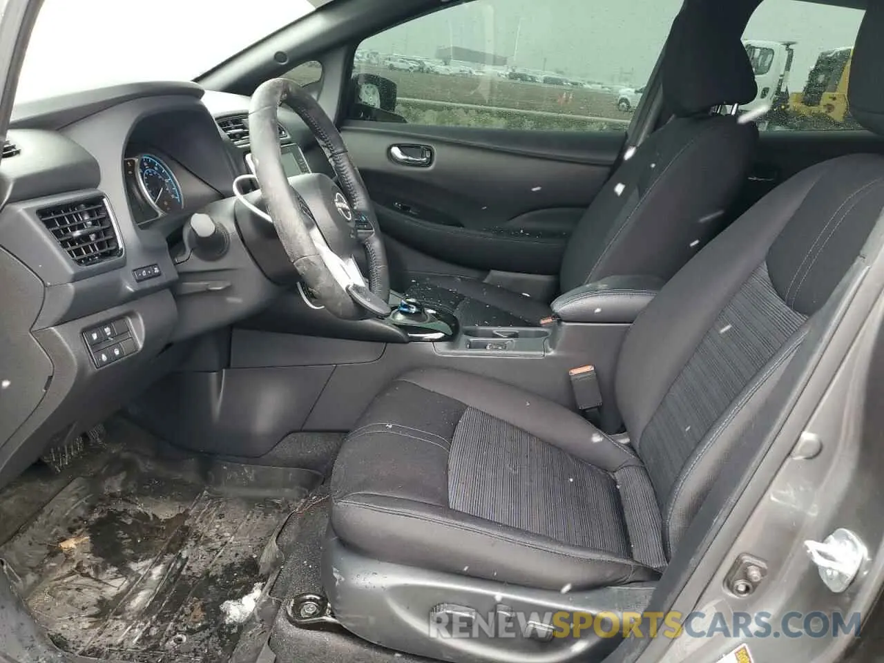 7 fotografías del automóvil dañado 1N4CZ1CV9SC557643 NISSAN LEAF 2025