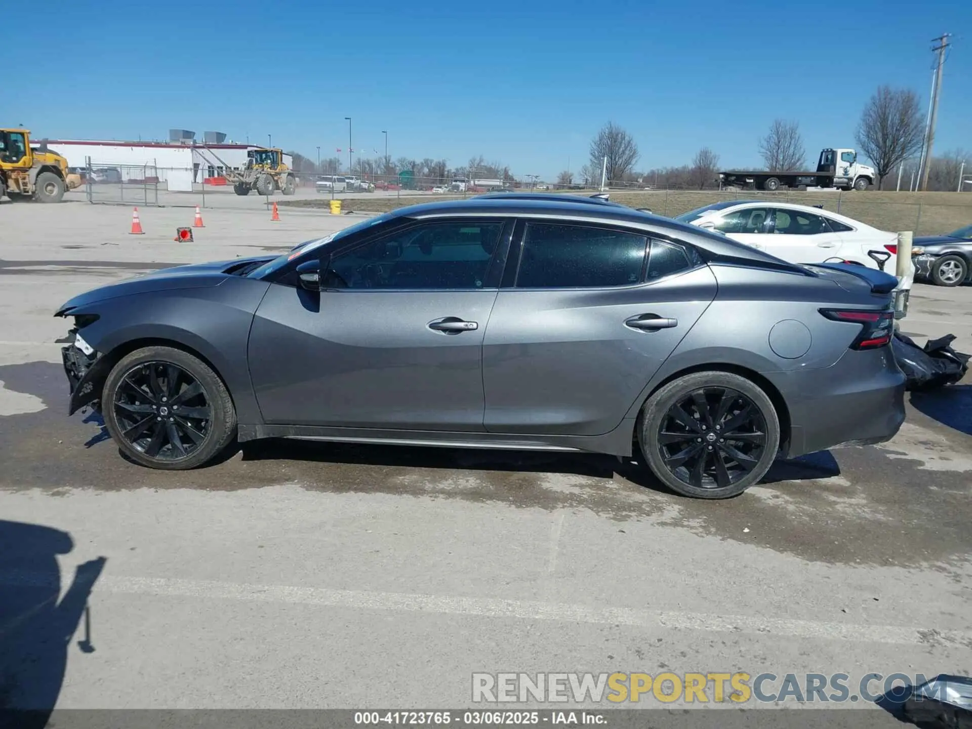 15 fotografías del automóvil dañado 1N4AA6AV0KC360617 NISSAN MAXIMA 2019