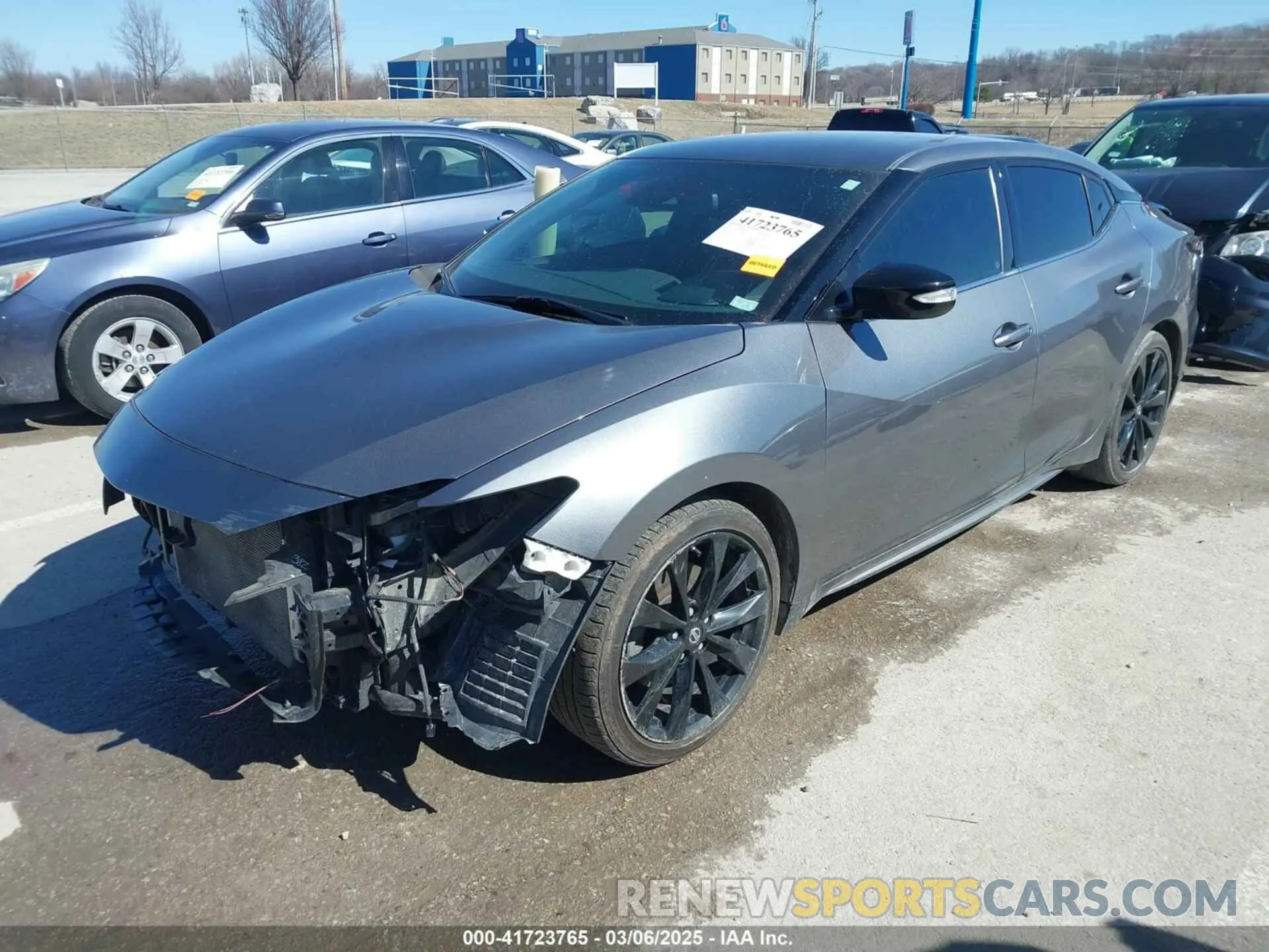 2 fotografías del automóvil dañado 1N4AA6AV0KC360617 NISSAN MAXIMA 2019