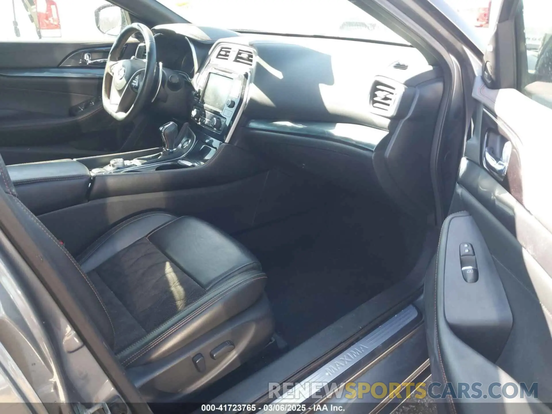 5 fotografías del automóvil dañado 1N4AA6AV0KC360617 NISSAN MAXIMA 2019