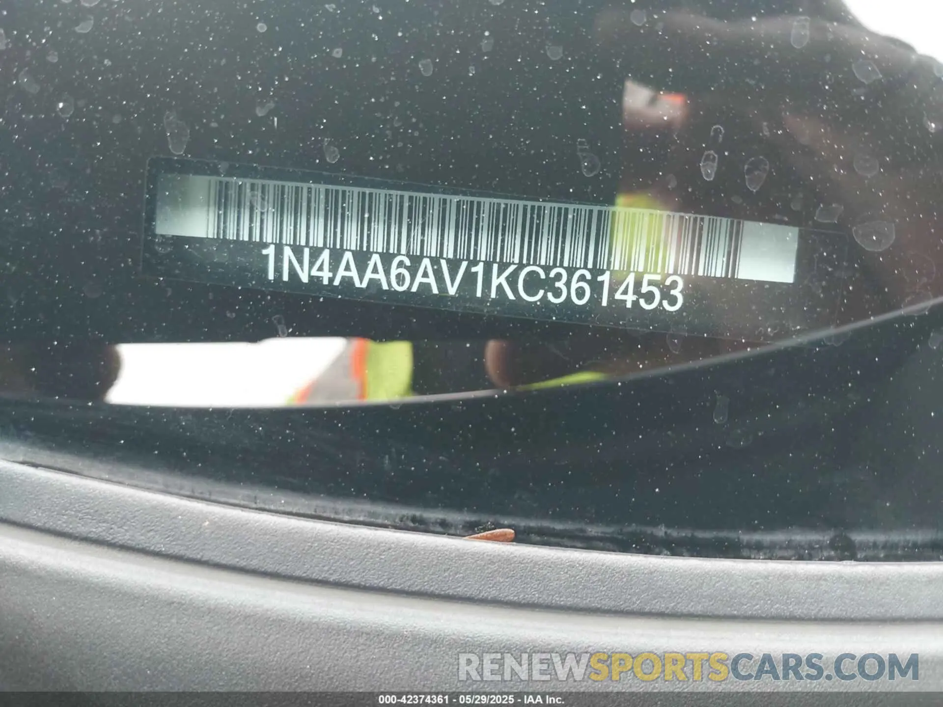 9 fotografías del automóvil dañado 1N4AA6AV1KC361453 NISSAN MAXIMA 2019