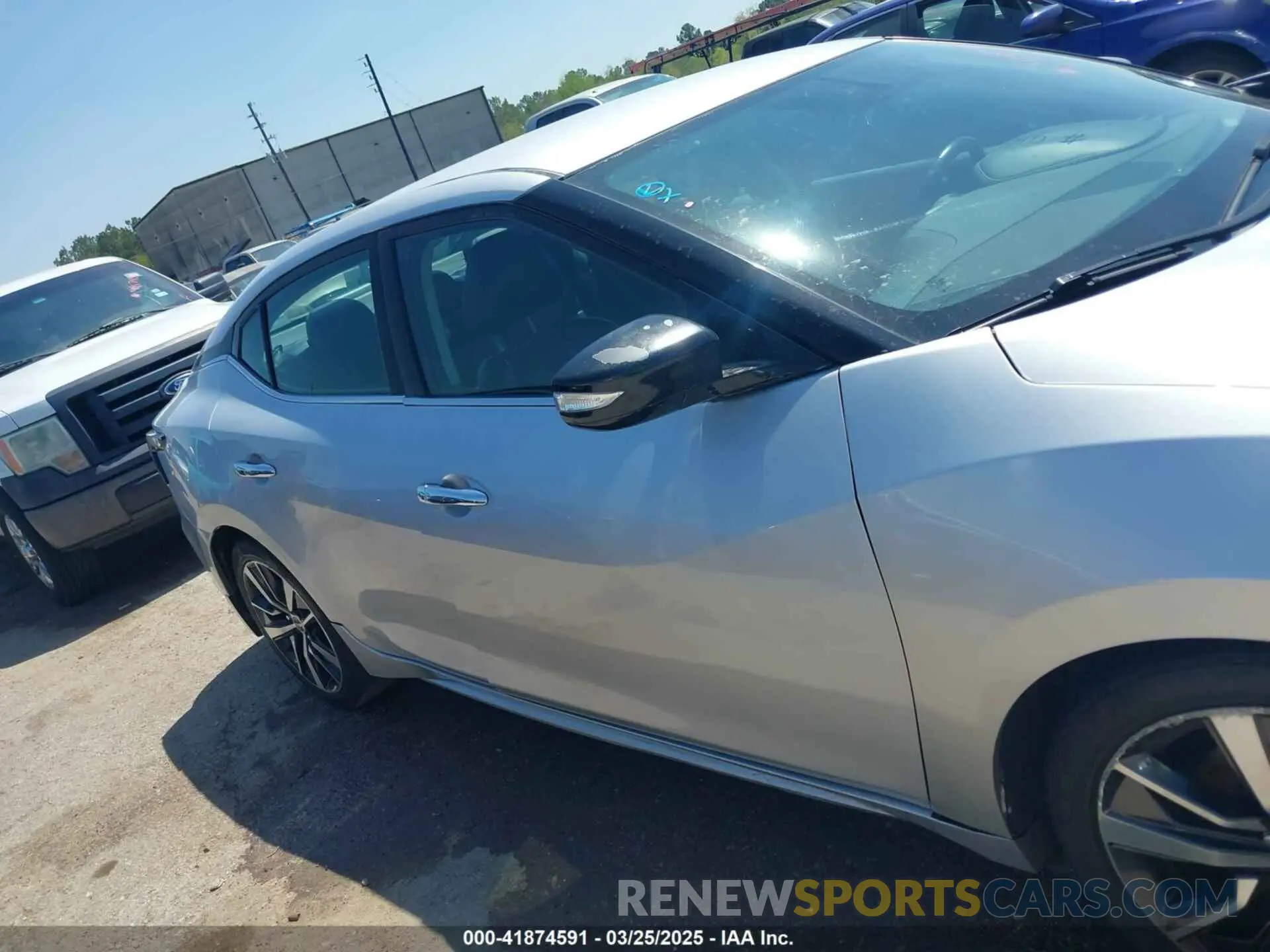 12 fotografías del automóvil dañado 1N4AA6AV1KC373456 NISSAN MAXIMA 2019