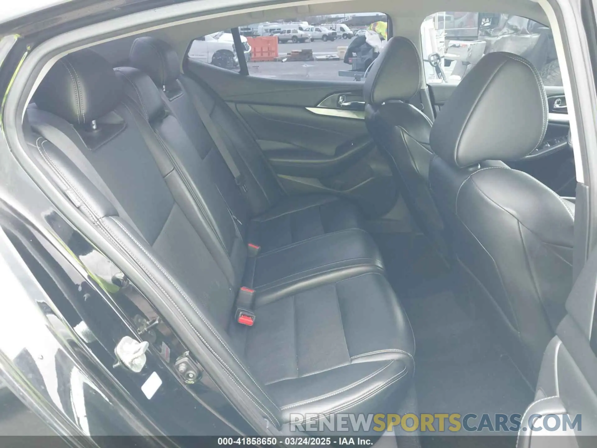 8 fotografías del automóvil dañado 1N4AA6AV2KC360683 NISSAN MAXIMA 2019