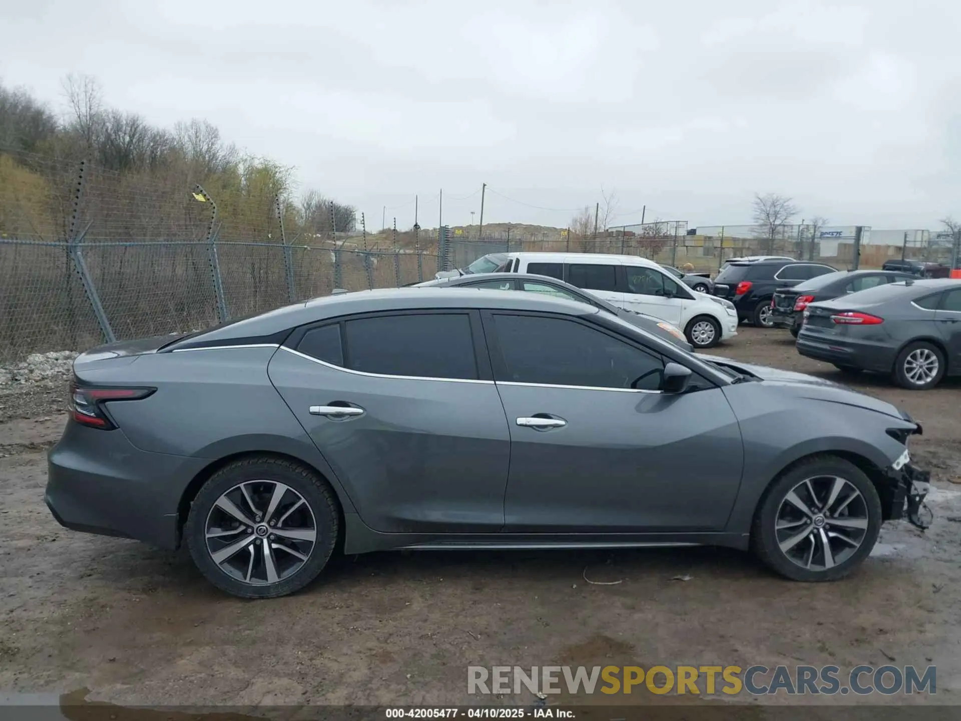 13 fotografías del automóvil dañado 1N4AA6AV4KC377243 NISSAN MAXIMA 2019