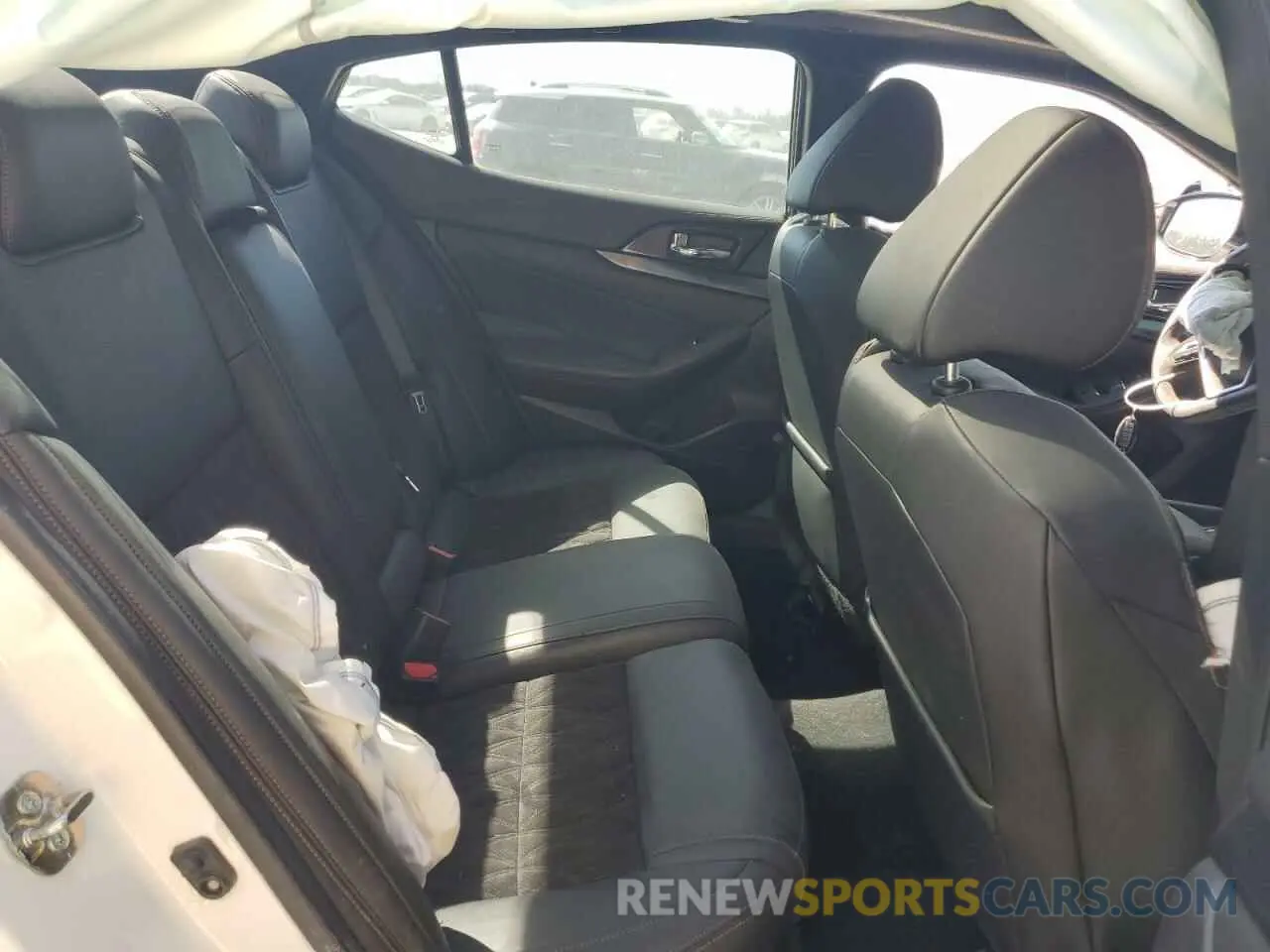 11 fotografías del automóvil dañado 1N4AA6AV6KC366874 NISSAN MAXIMA 2019