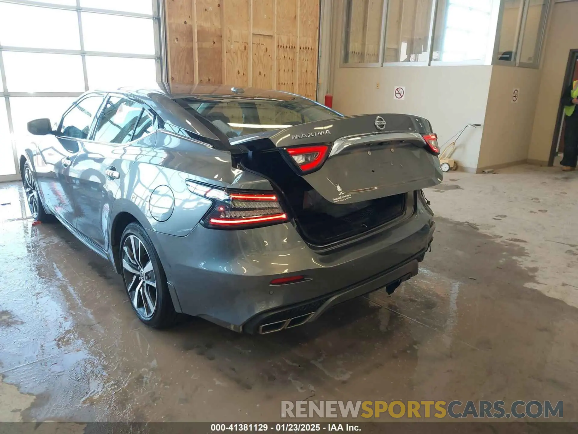18 fotografías del automóvil dañado 1N4AA6BV1LC379905 NISSAN MAXIMA 2020
