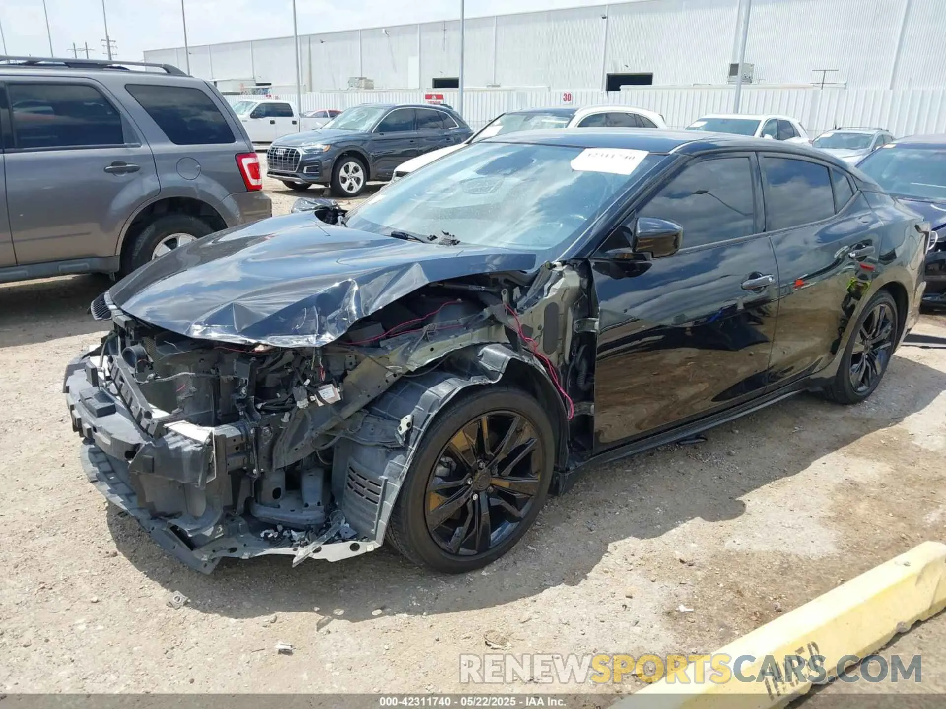 2 fotografías del automóvil dañado 1N4AA6BV8LC379075 NISSAN MAXIMA 2020