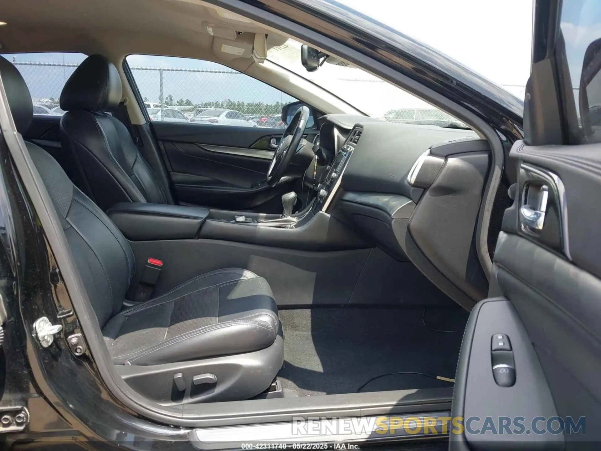 5 fotografías del automóvil dañado 1N4AA6BV8LC379075 NISSAN MAXIMA 2020