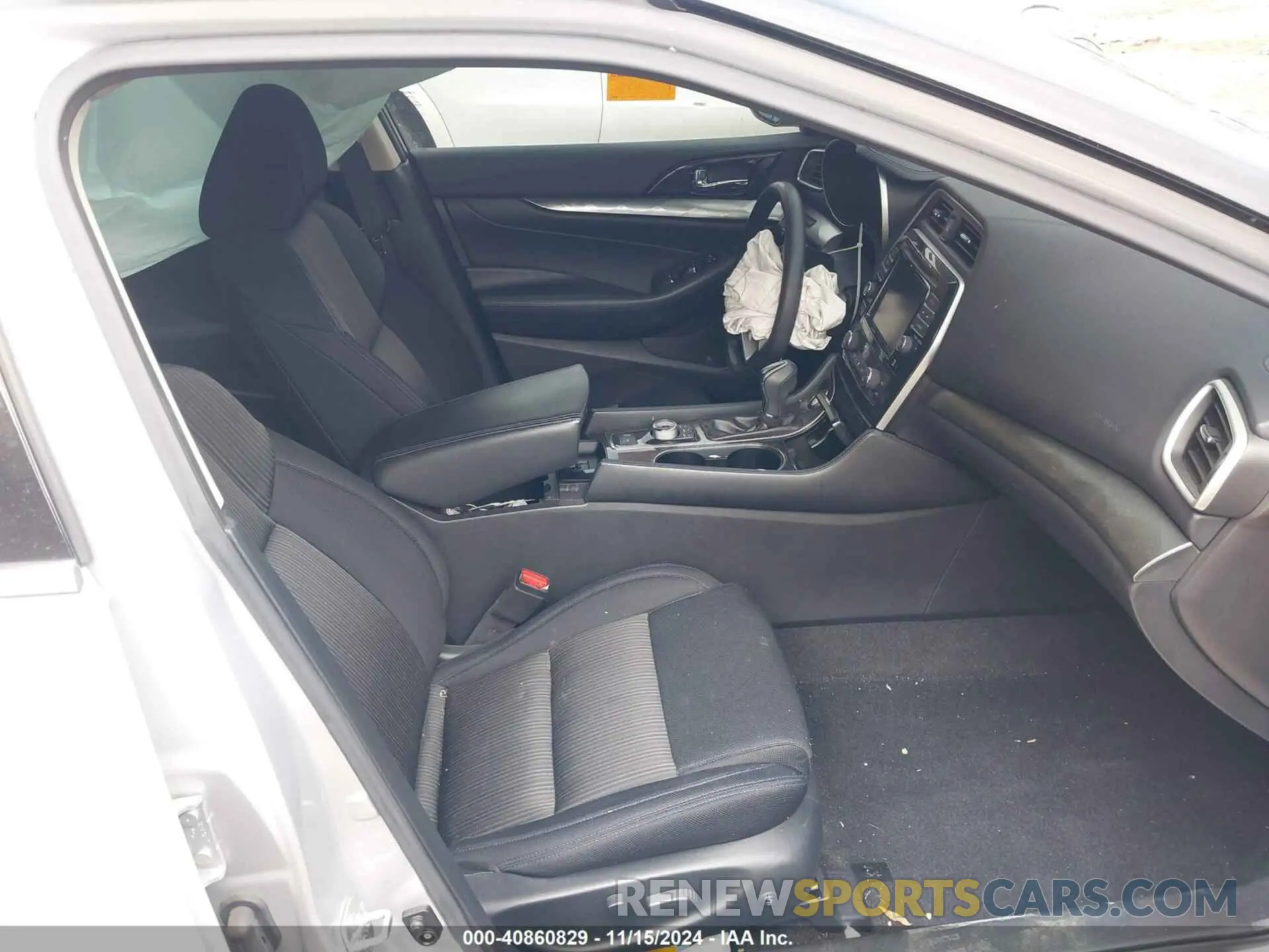 5 fotografías del automóvil dañado 1N4AA6BV9LC383538 NISSAN MAXIMA 2020