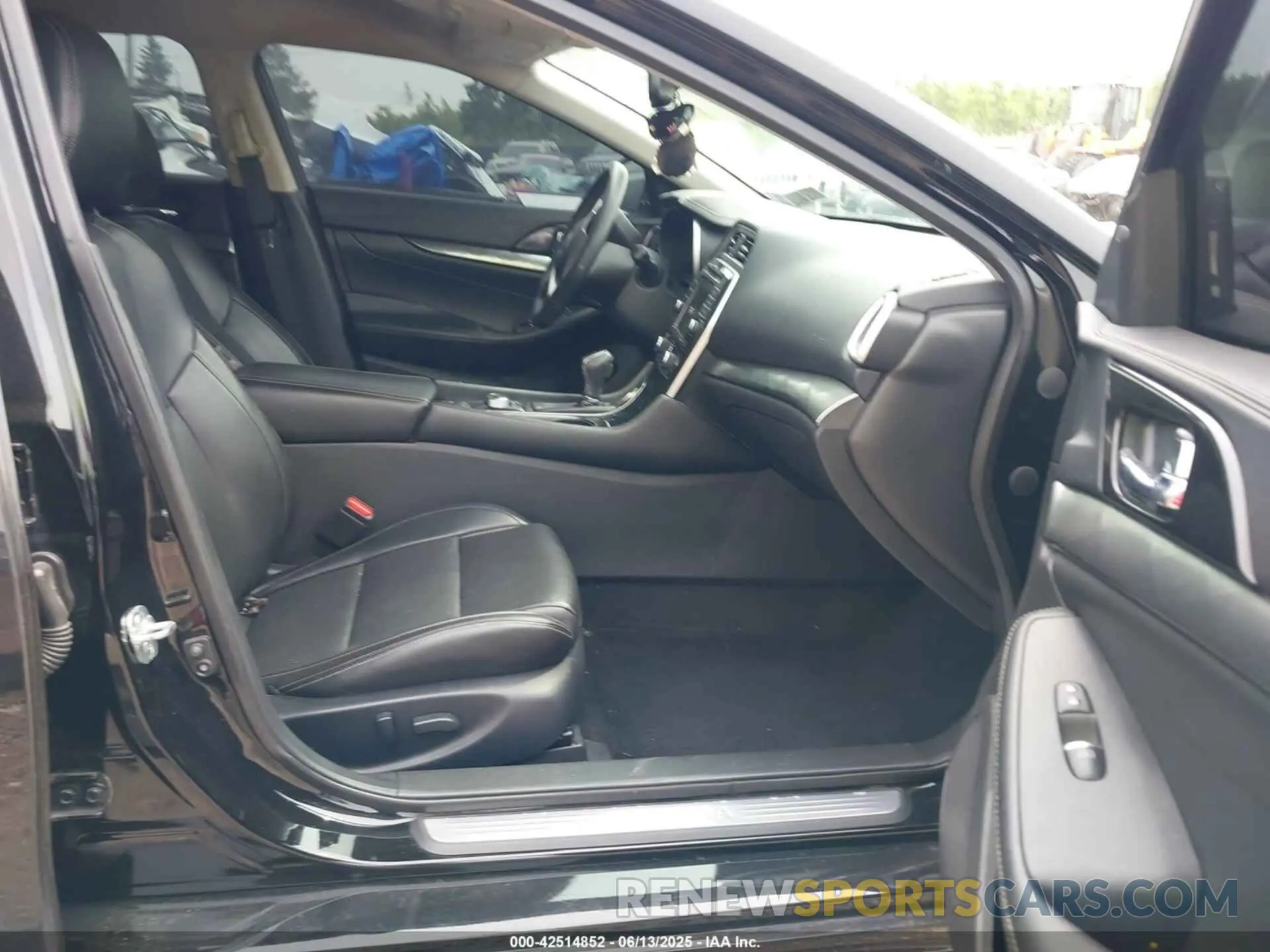 5 fotografías del automóvil dañado 1N4AA6CV3LC360108 NISSAN MAXIMA 2020
