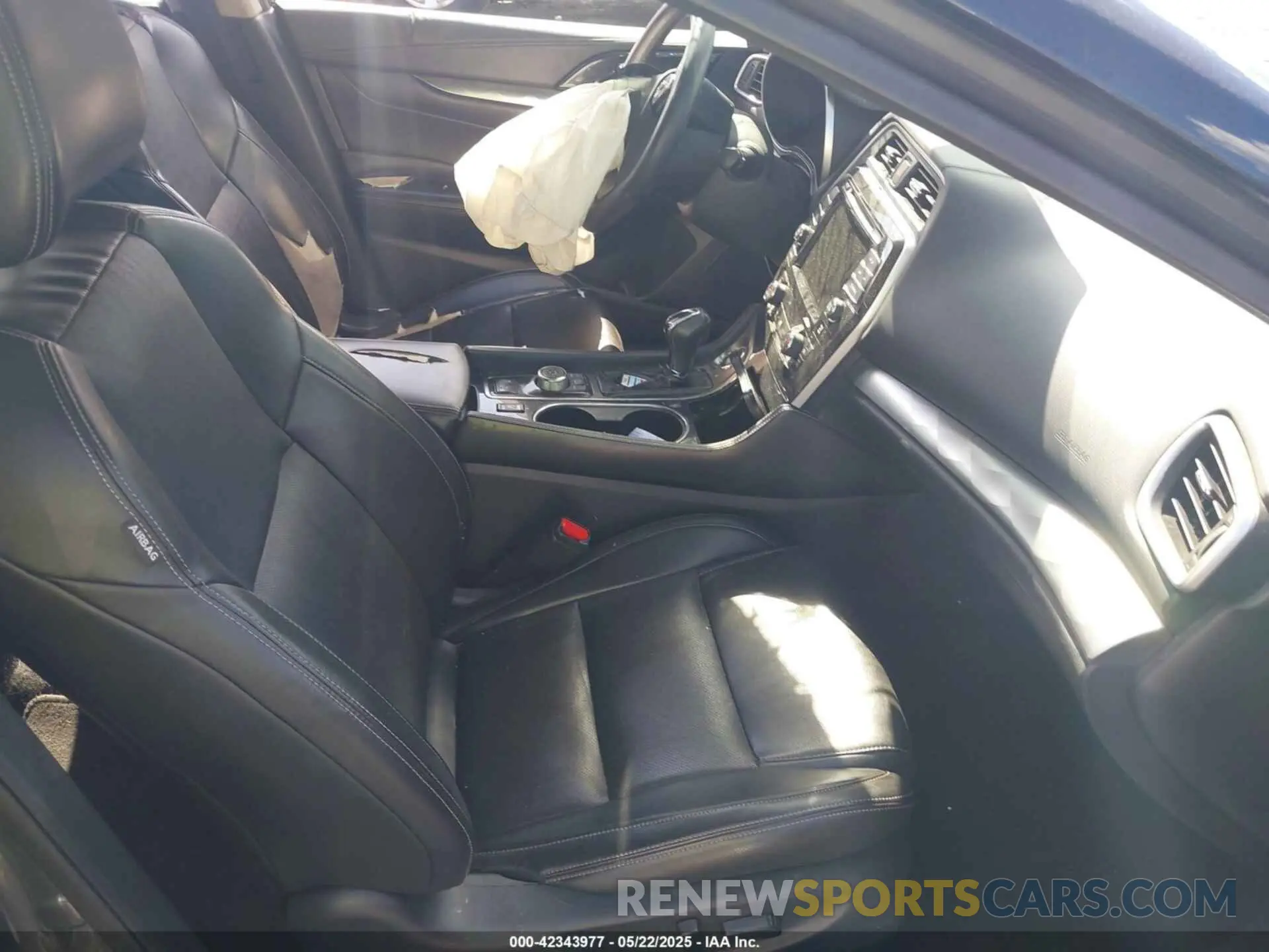 5 fotografías del automóvil dañado 1N4AA6CV5LC361521 NISSAN MAXIMA 2020