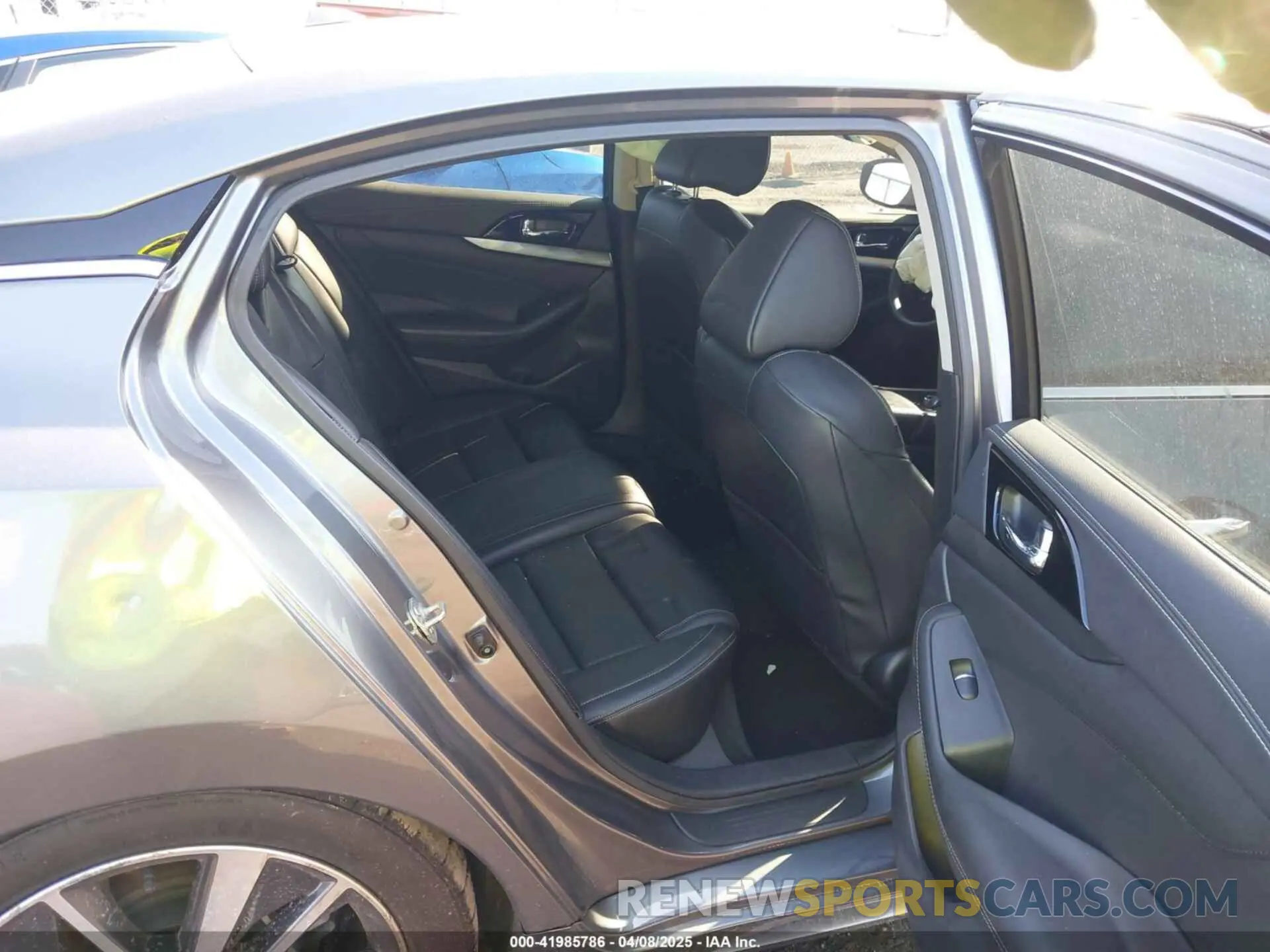 8 fotografías del automóvil dañado 1N4AA6CV7LC375923 NISSAN MAXIMA 2020