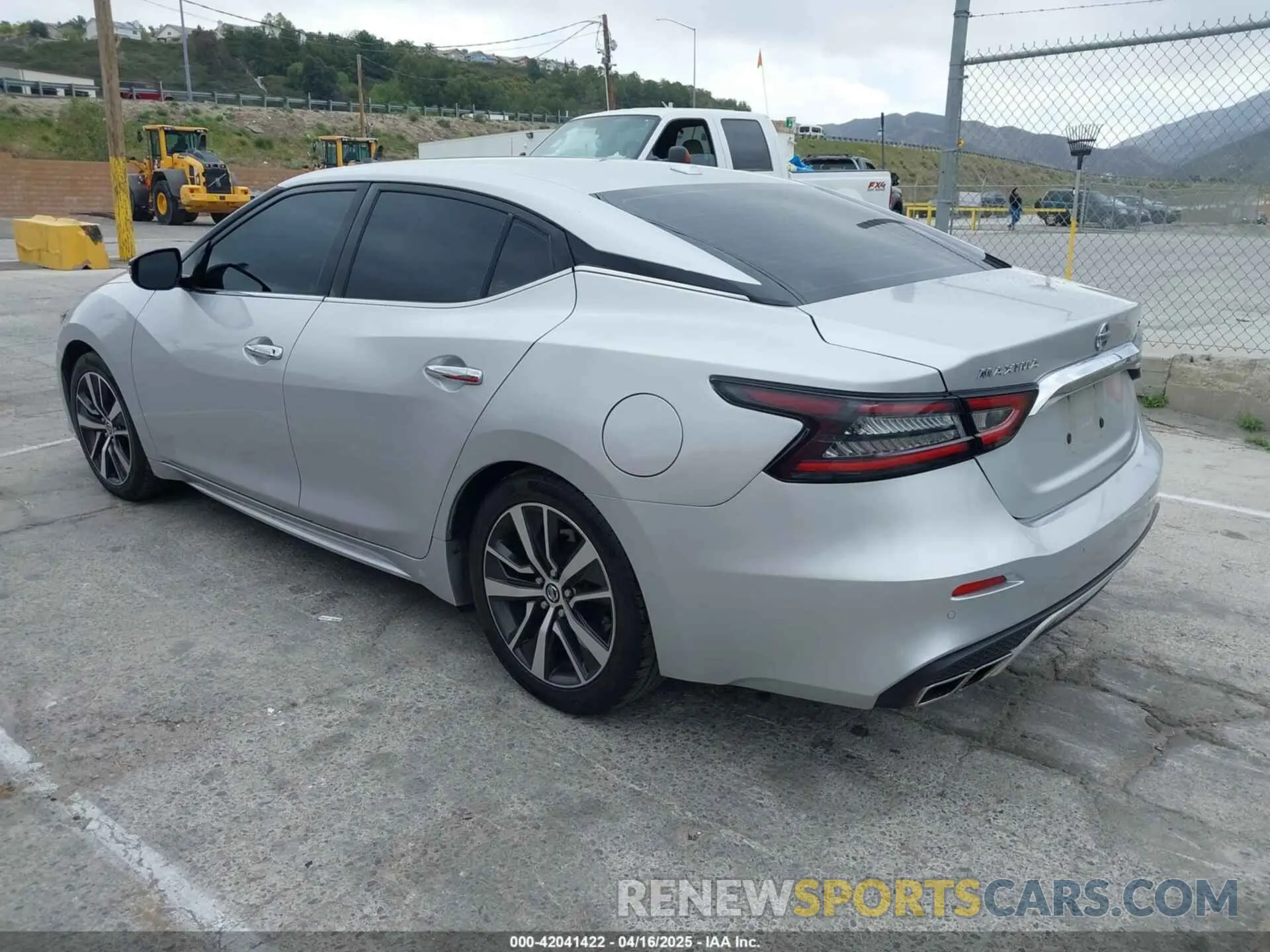 3 fotografías del automóvil dañado 1N4AA6CVXLC380646 NISSAN MAXIMA 2020