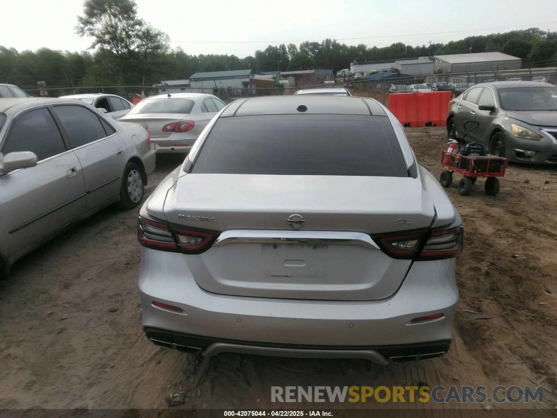 16 fotografías del automóvil dañado 1N4AA6DV3LC360625 NISSAN MAXIMA 2020