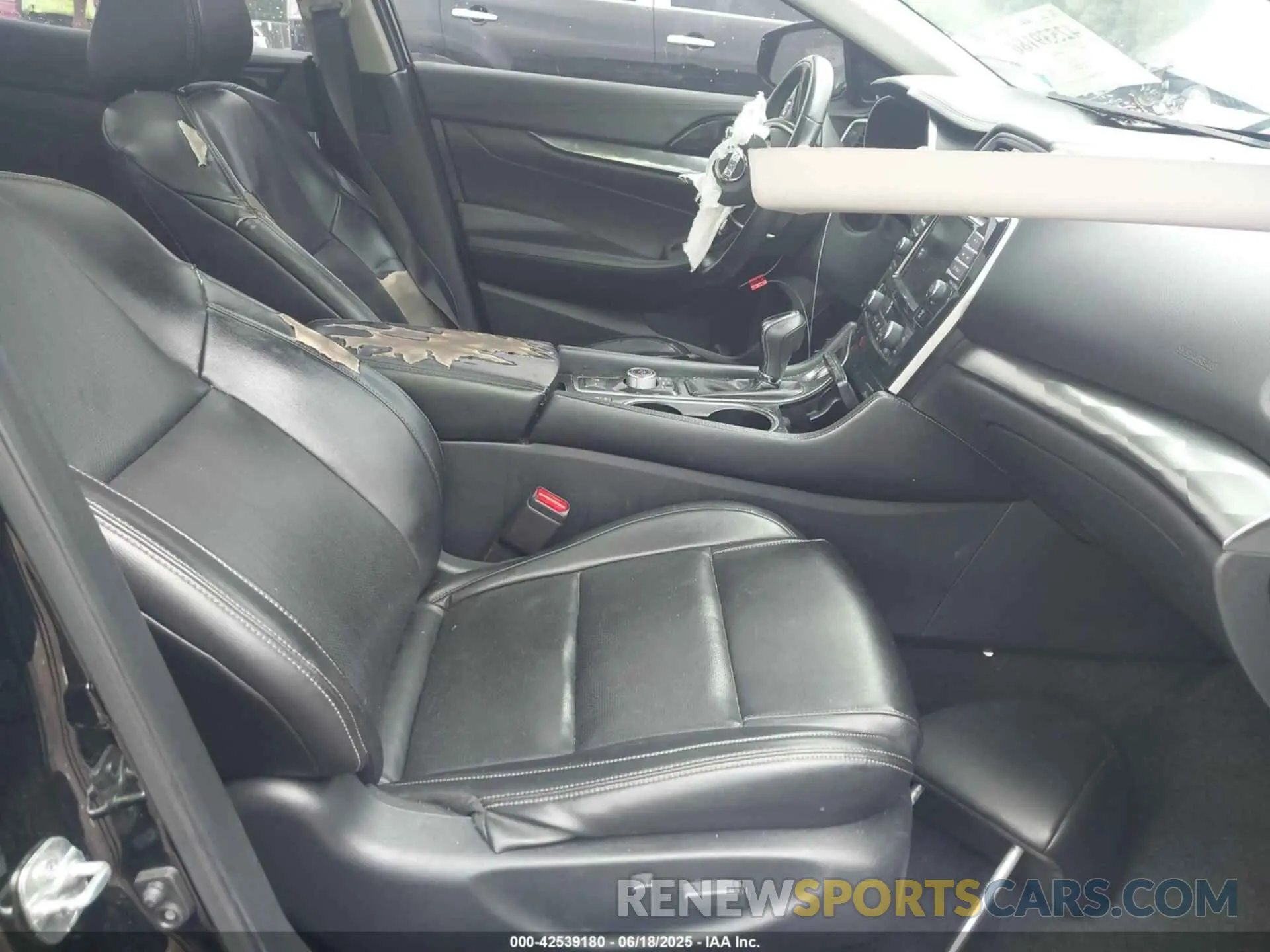 5 fotografías del automóvil dañado 1N4AA6DV4LC372394 NISSAN MAXIMA 2020