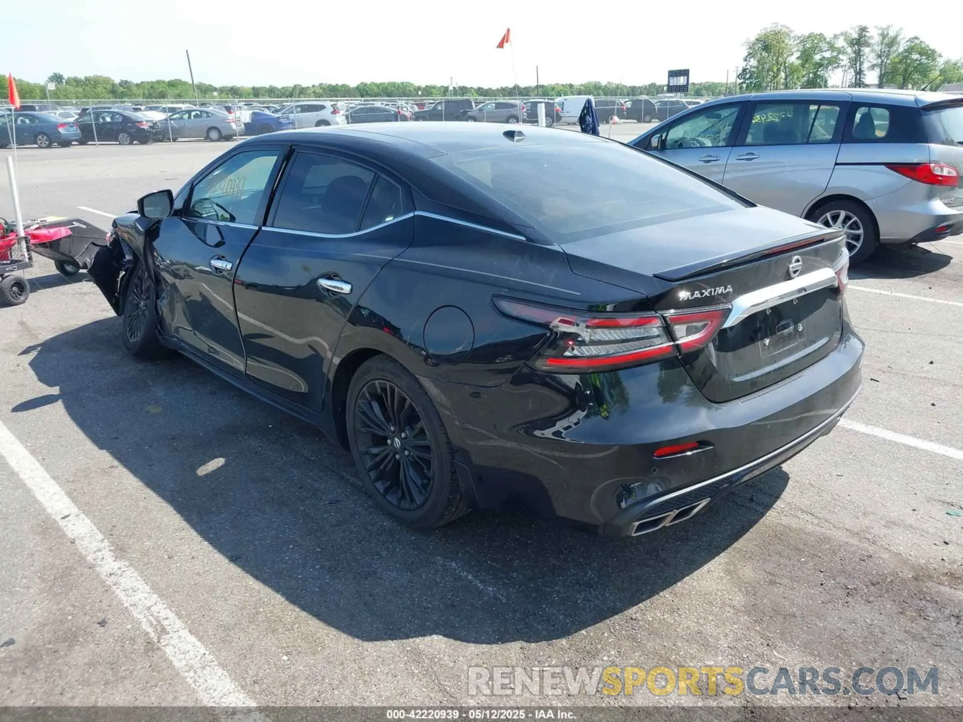3 fotografías del automóvil dañado 1N4AA6DV5LC366300 NISSAN MAXIMA 2020