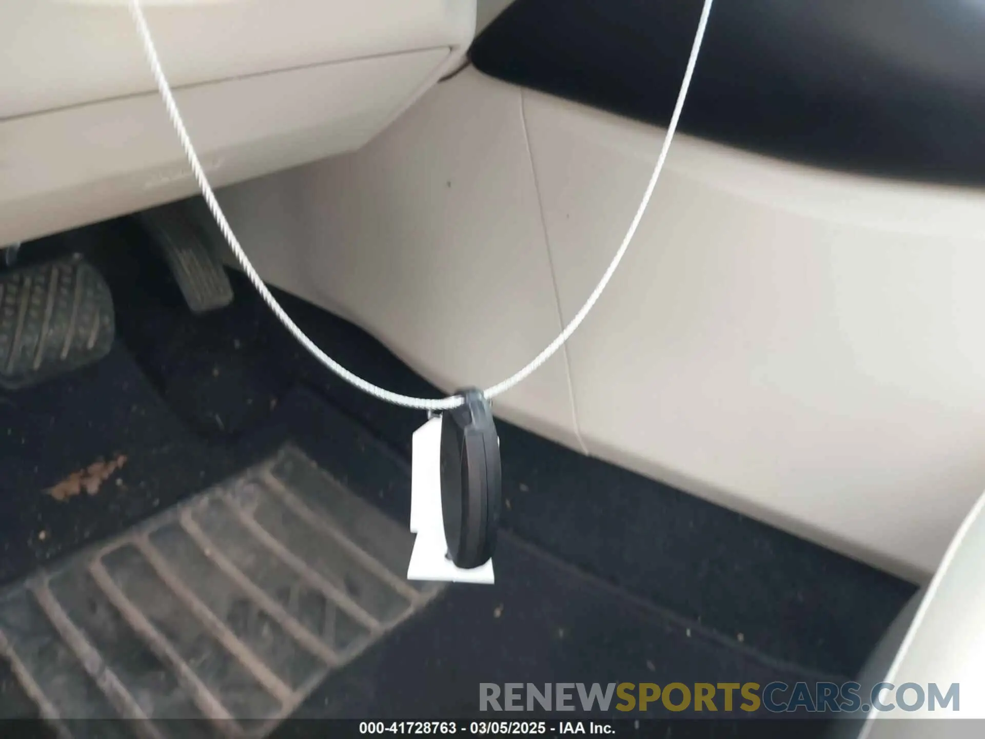 11 fotografías del automóvil dañado 1N4AA6CV1MC504255 NISSAN MAXIMA 2021