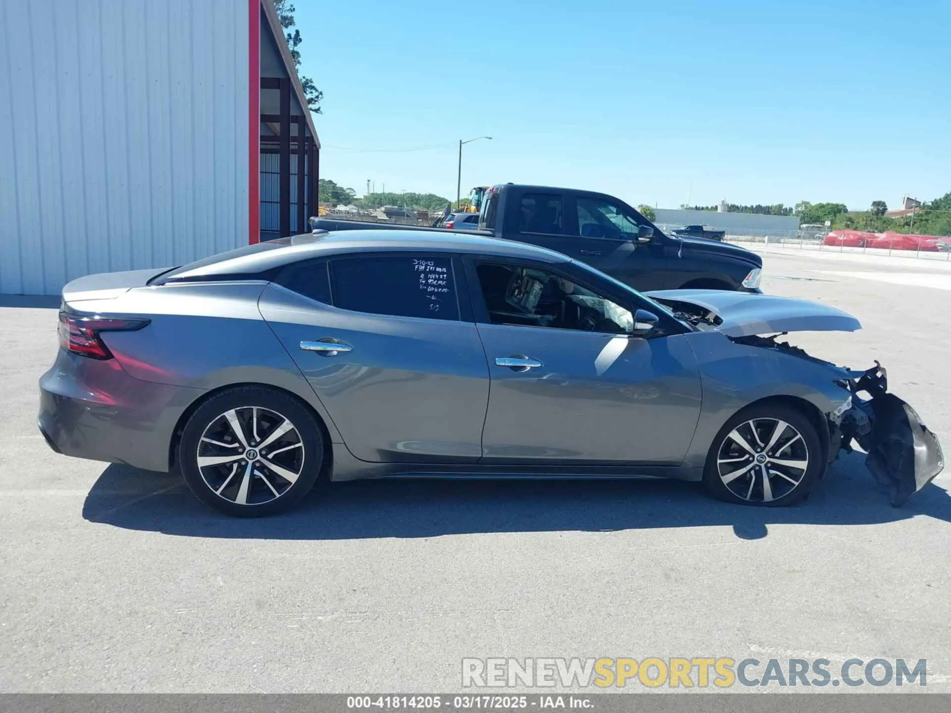 12 fotografías del automóvil dañado 1N4AA6CV2MC506208 NISSAN MAXIMA 2021