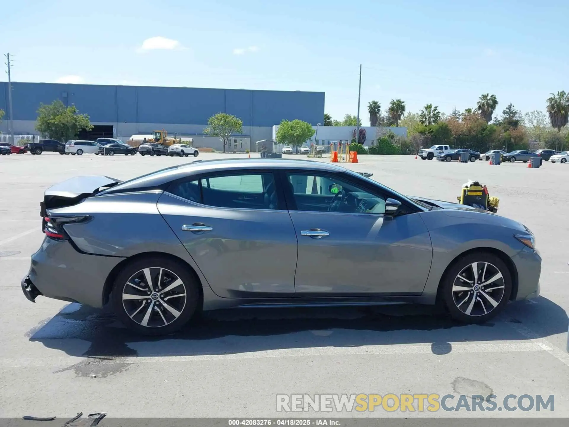 13 fotografías del automóvil dañado 1N4AA6CV3MC506783 NISSAN MAXIMA 2021