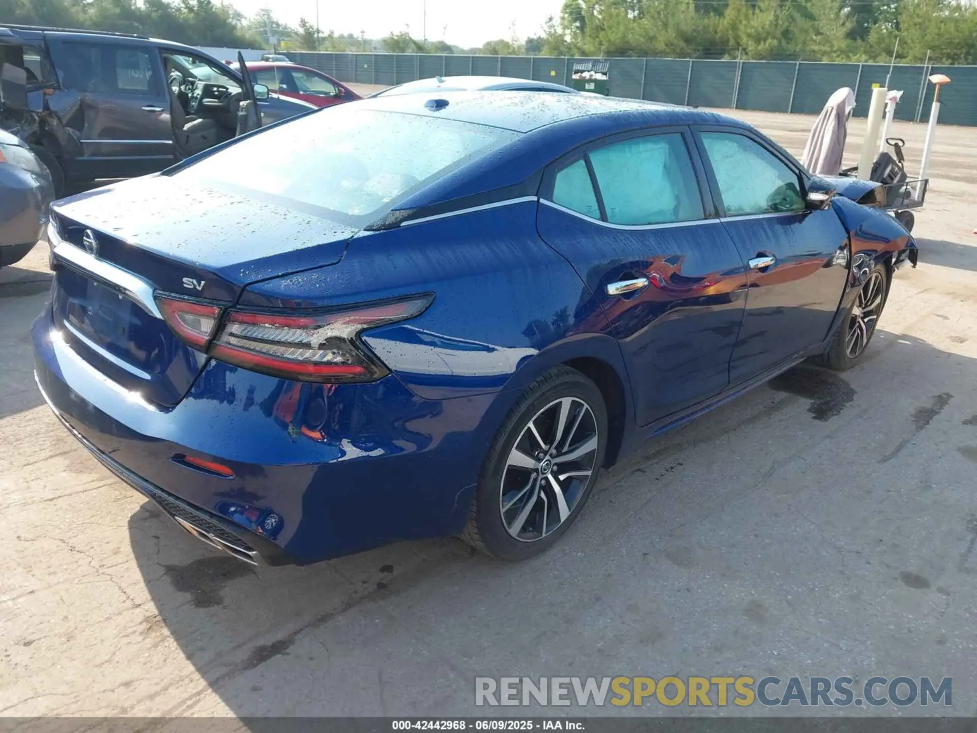 4 fotografías del automóvil dañado 1N4AA6CV4MC501236 NISSAN MAXIMA 2021