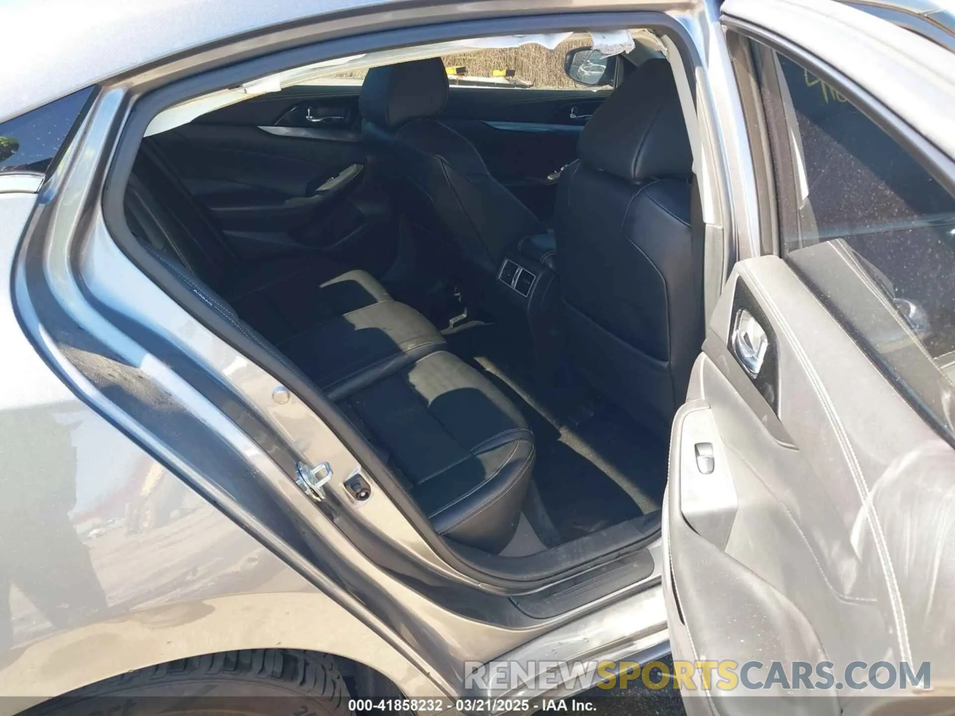 8 fotografías del automóvil dañado 1N4AA6CV4MC508977 NISSAN MAXIMA 2021