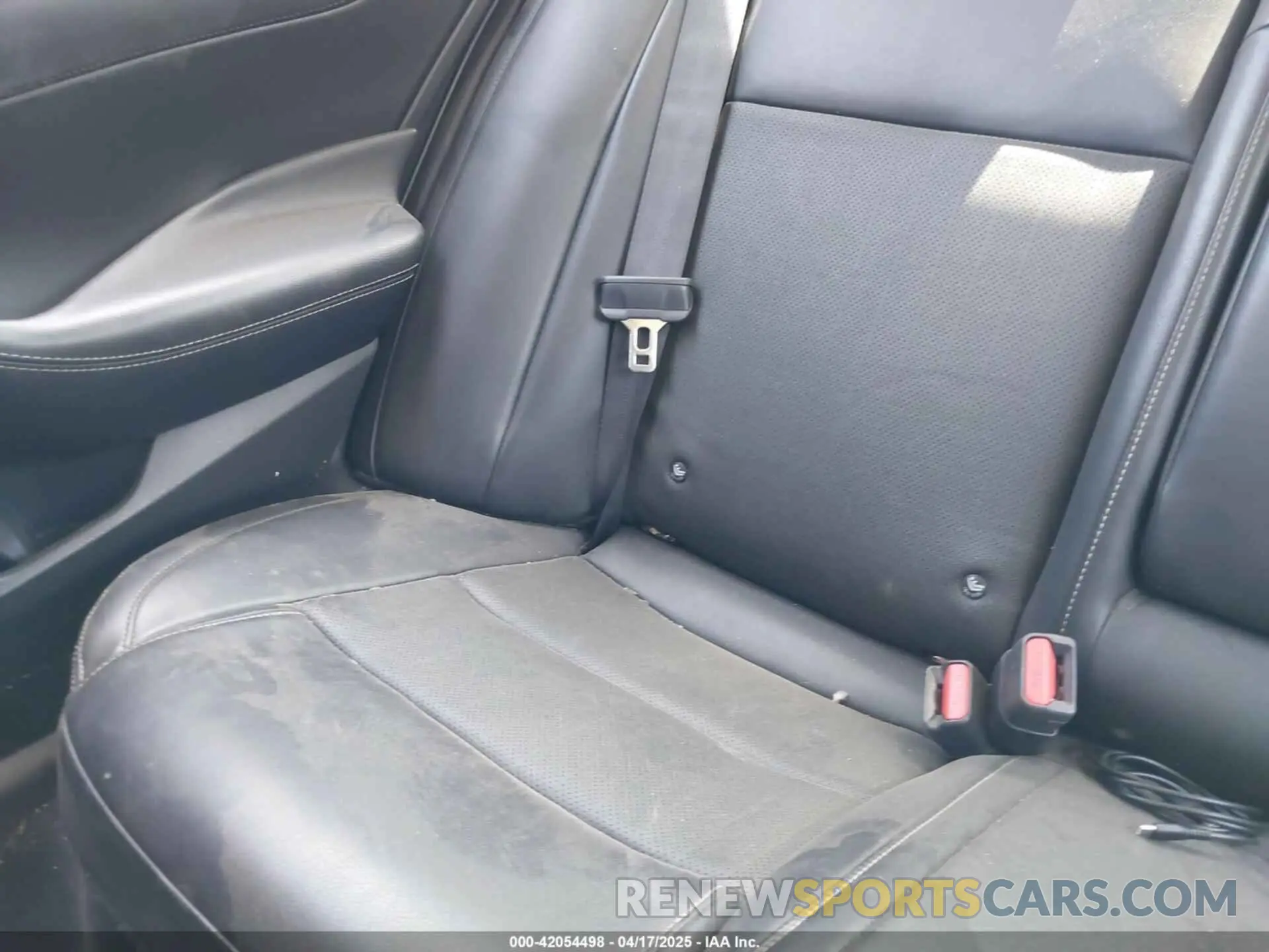 17 fotografías del automóvil dañado 1N4AA6CV8MC515334 NISSAN MAXIMA 2021