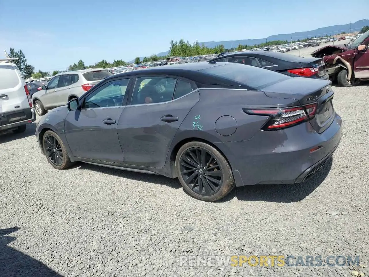 2 fotografías del automóvil dañado 1N4AA6FV2MC501540 NISSAN MAXIMA 2021