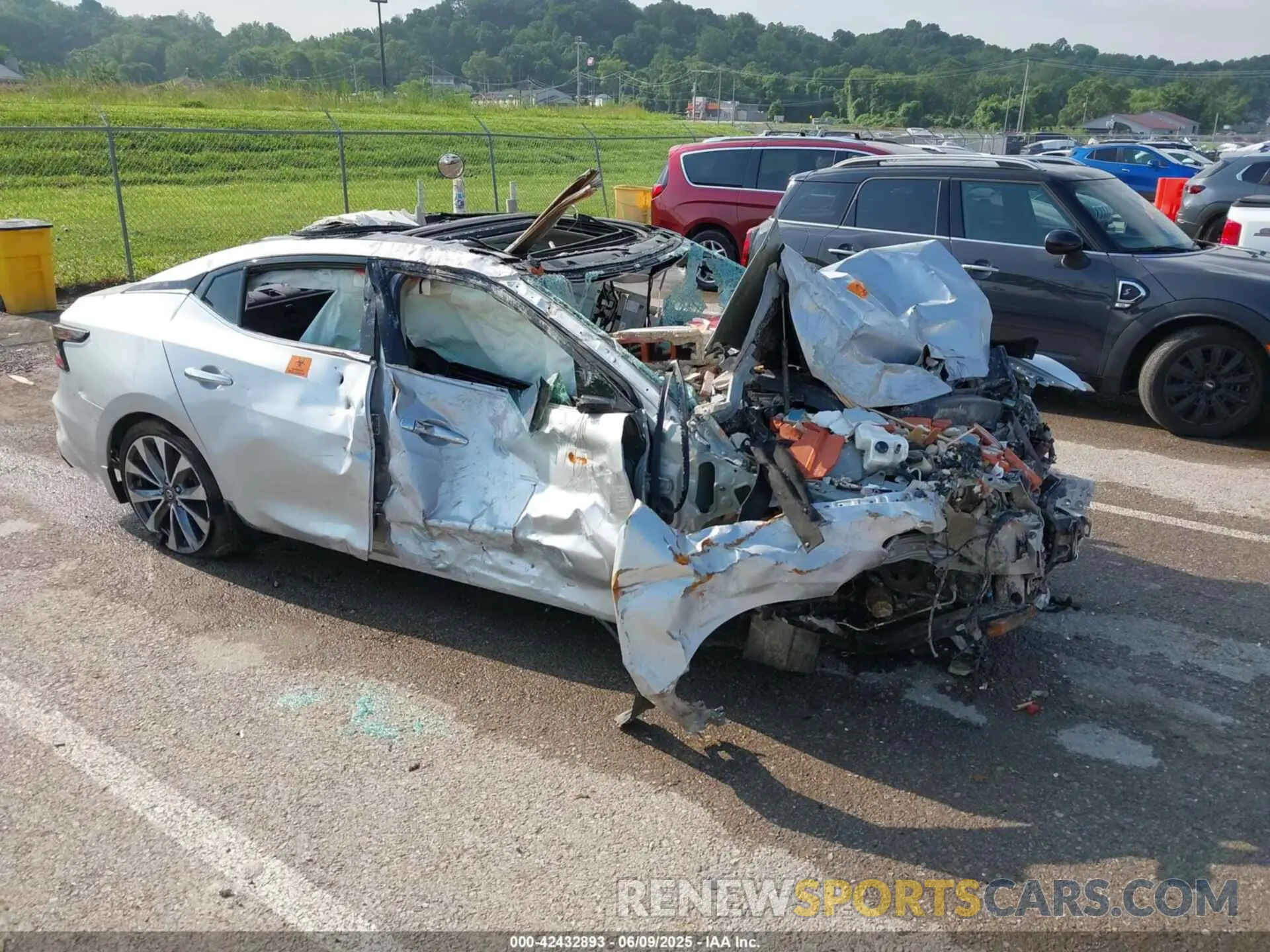 1 fotografías del automóvil dañado 1N4AA6FV6MC505767 NISSAN MAXIMA 2021