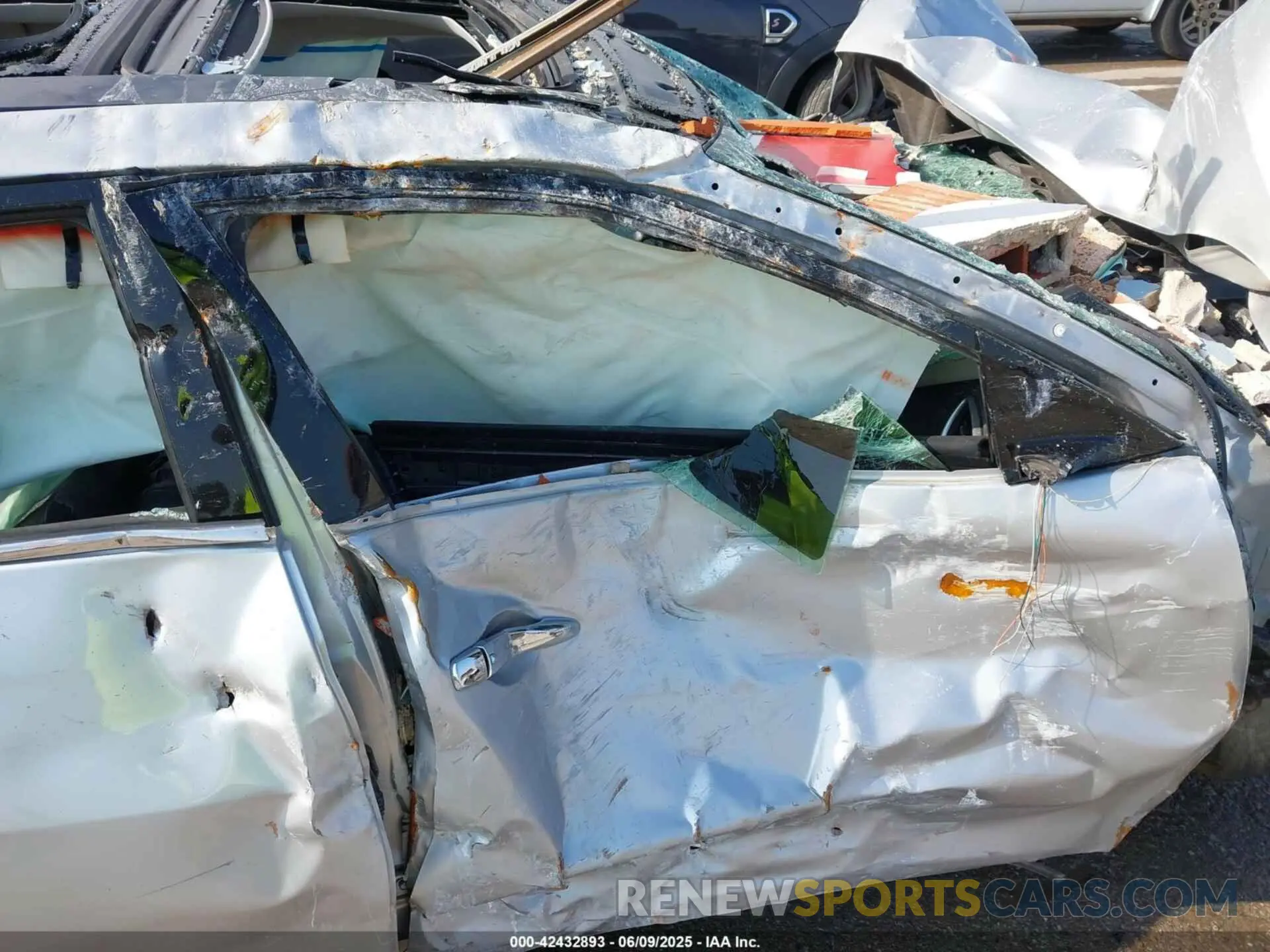 5 fotografías del automóvil dañado 1N4AA6FV6MC505767 NISSAN MAXIMA 2021