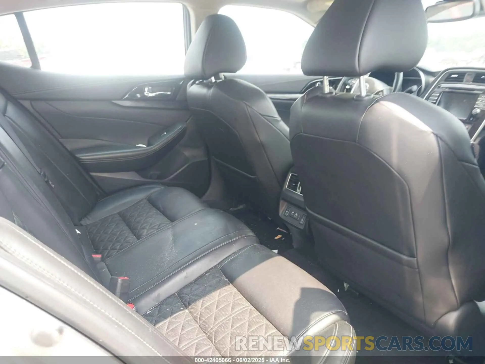 8 fotografías del automóvil dañado 1N4AA6FV1NC503118 NISSAN MAXIMA 2022