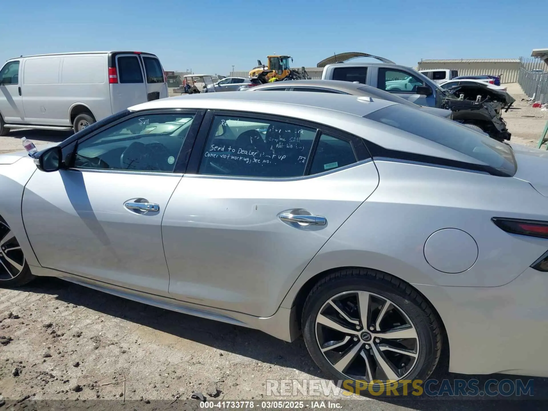 14 fotografías del automóvil dañado 1N4AA6CV3PC509249 NISSAN MAXIMA 2023