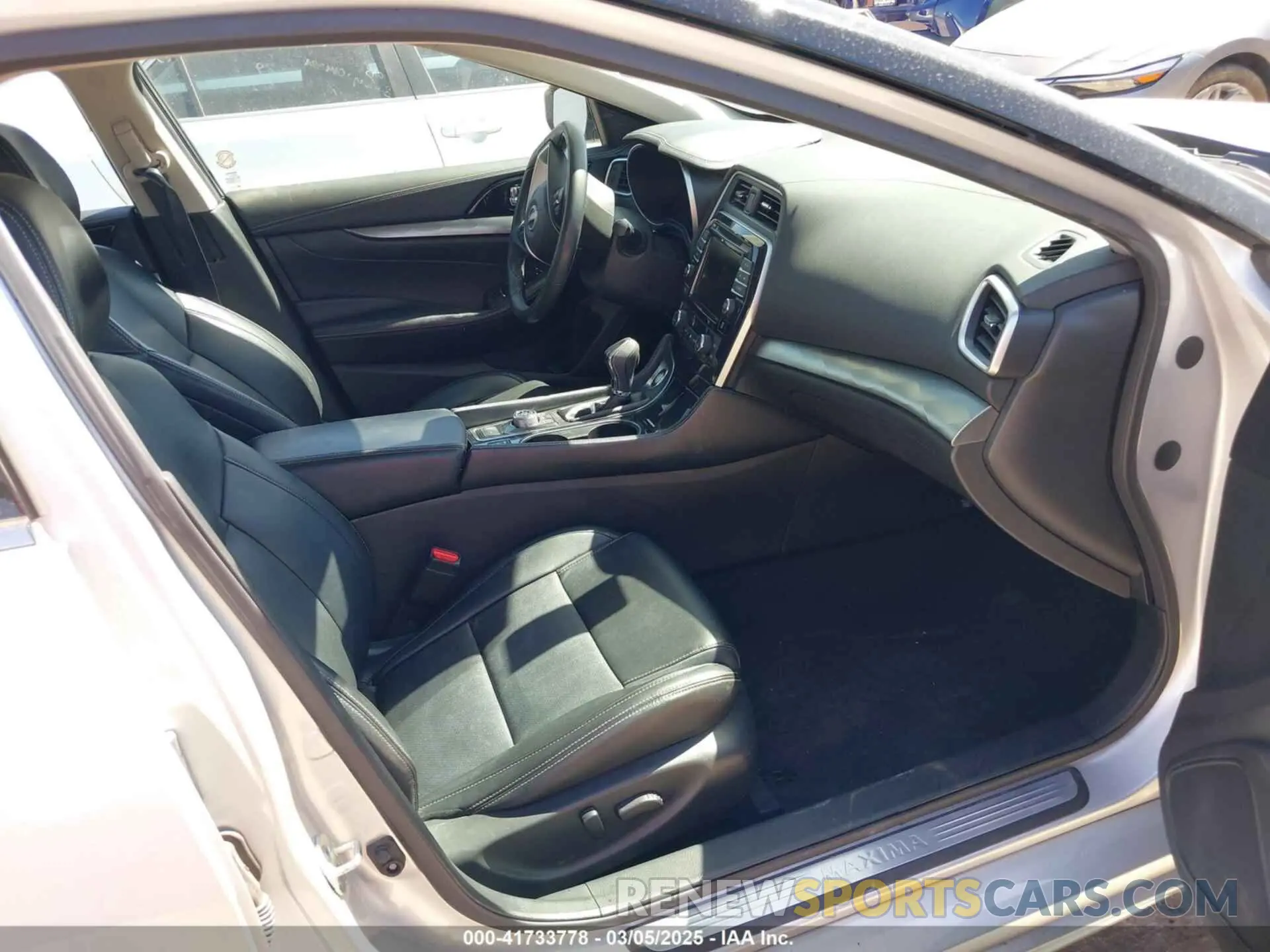 5 fotografías del automóvil dañado 1N4AA6CV3PC509249 NISSAN MAXIMA 2023