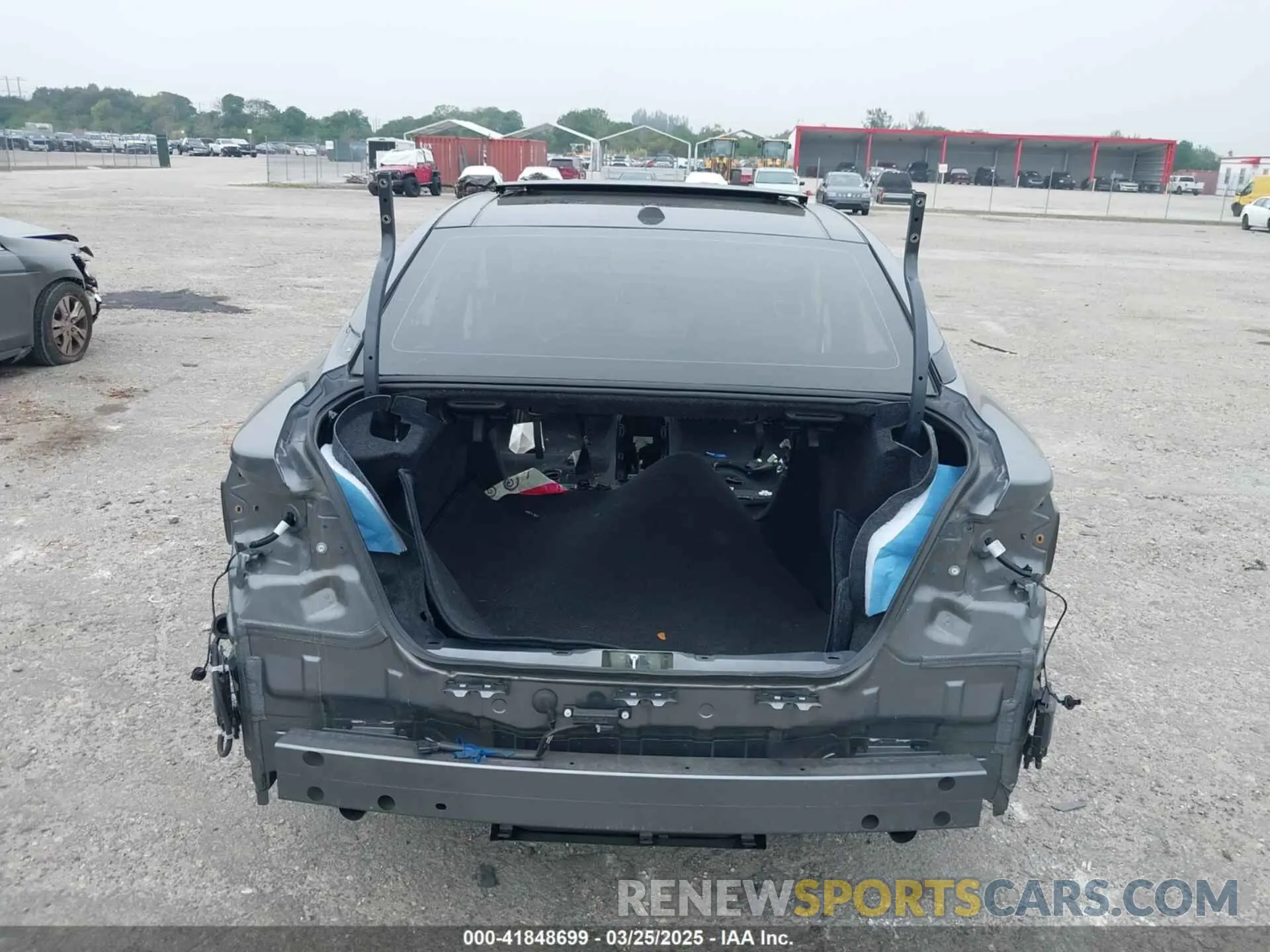 15 fotografías del automóvil dañado 1N4AA6FV2PC506645 NISSAN MAXIMA 2023