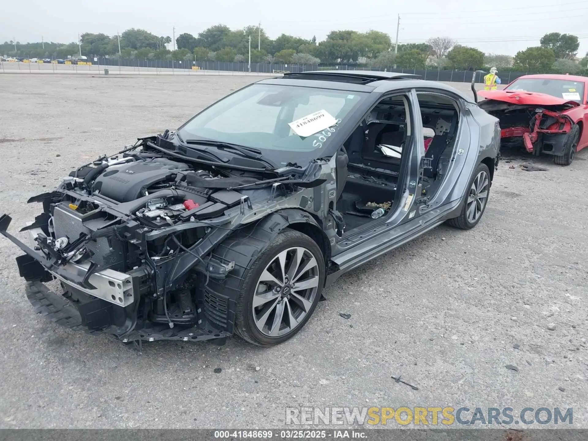2 fotografías del automóvil dañado 1N4AA6FV2PC506645 NISSAN MAXIMA 2023