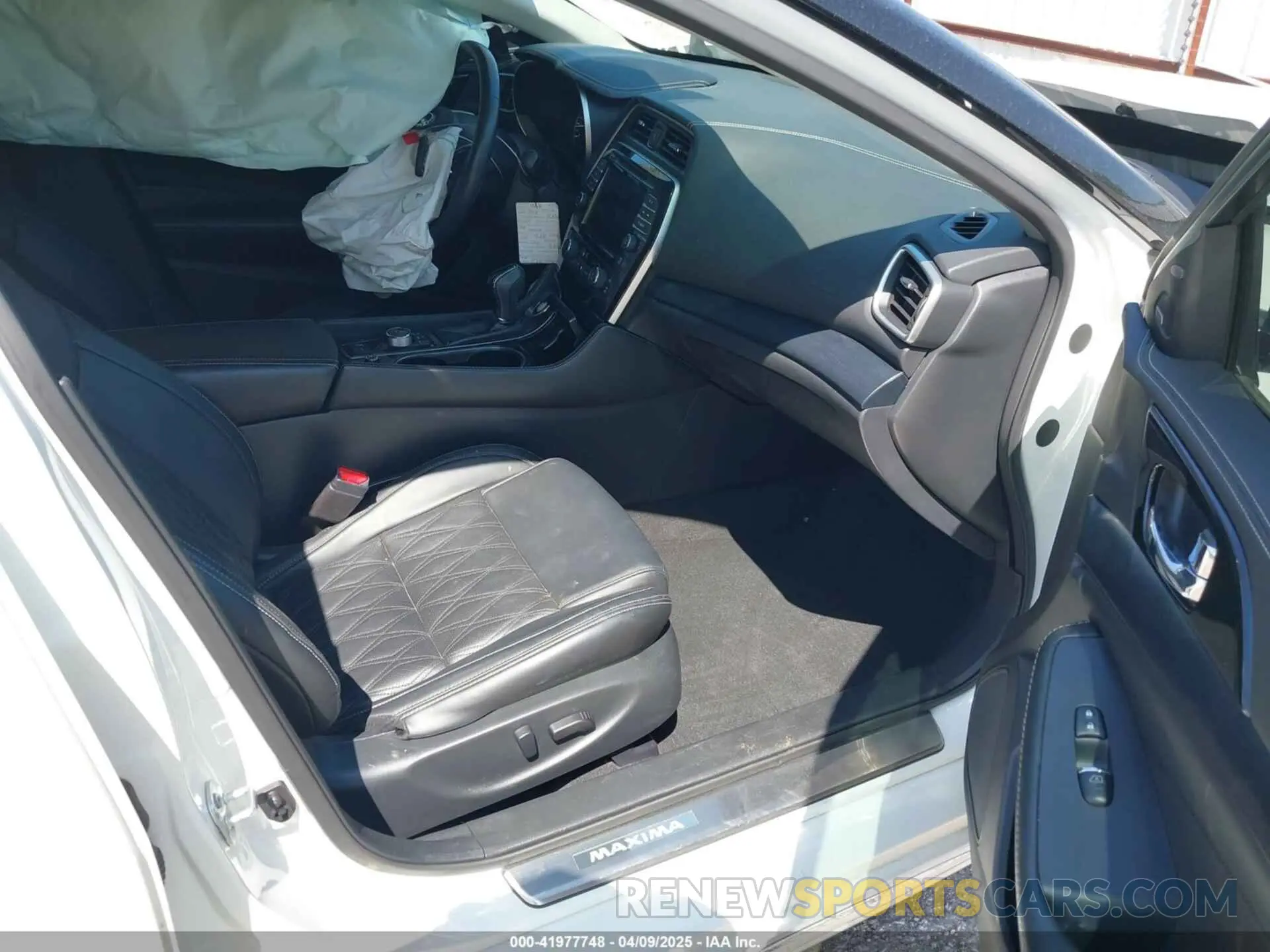 5 fotografías del automóvil dañado 1N4AA6FV3PC510428 NISSAN MAXIMA 2023